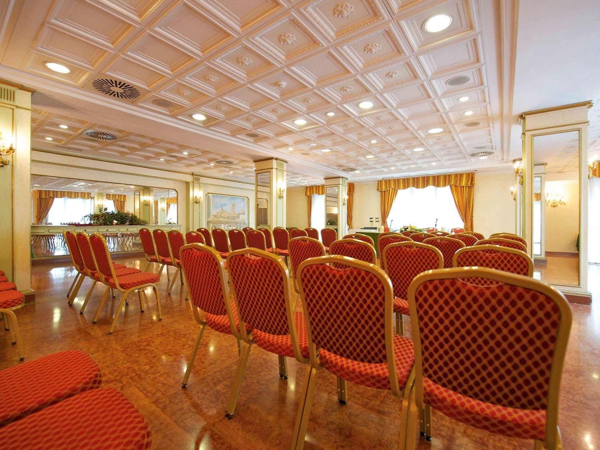 meeting room / ballrooms