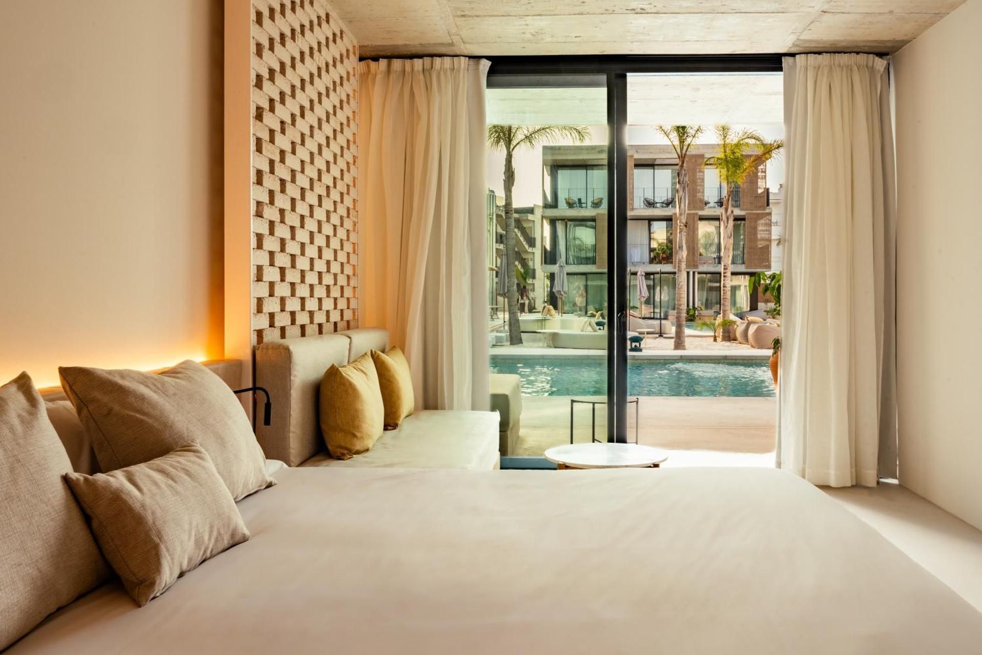 Poolside Paradise Room