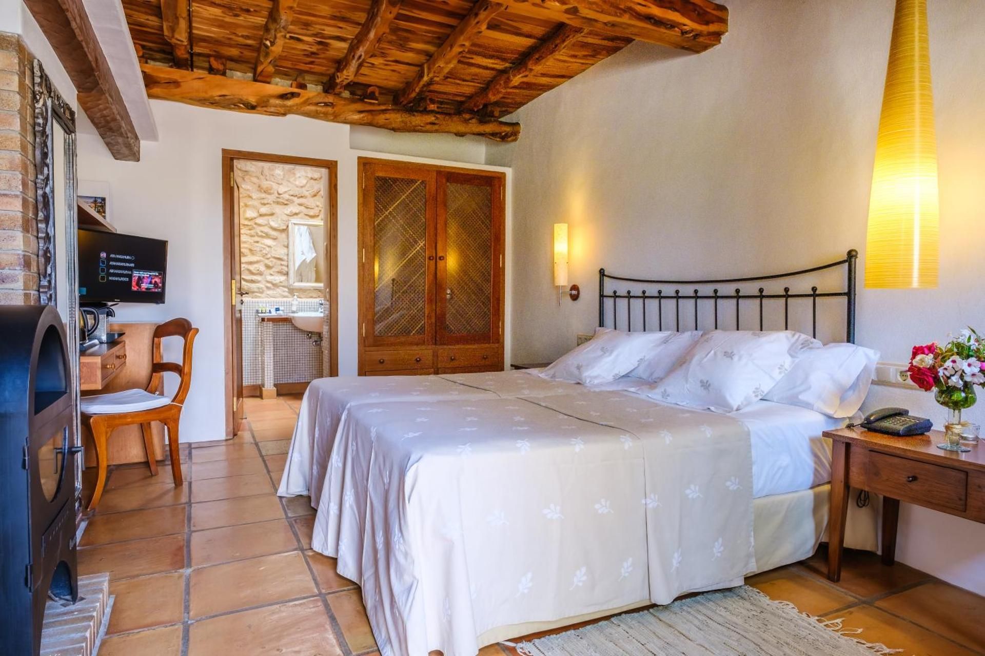 Deluxe Double or Twin Room with Terrace