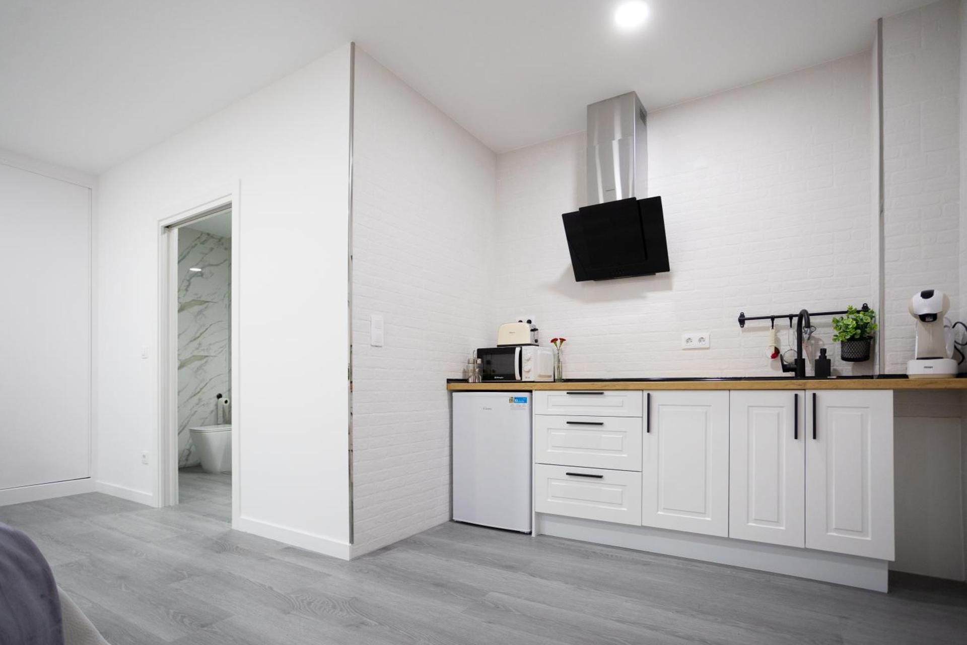 One-Bedroom Standard Apartment