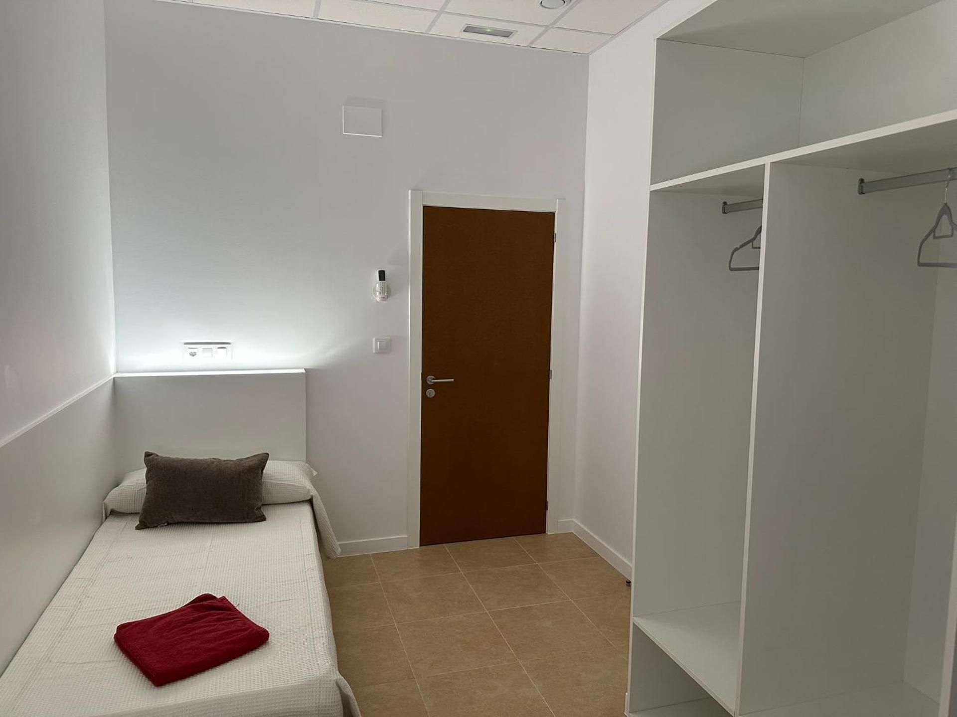 Twin Room with Shared Bathroom