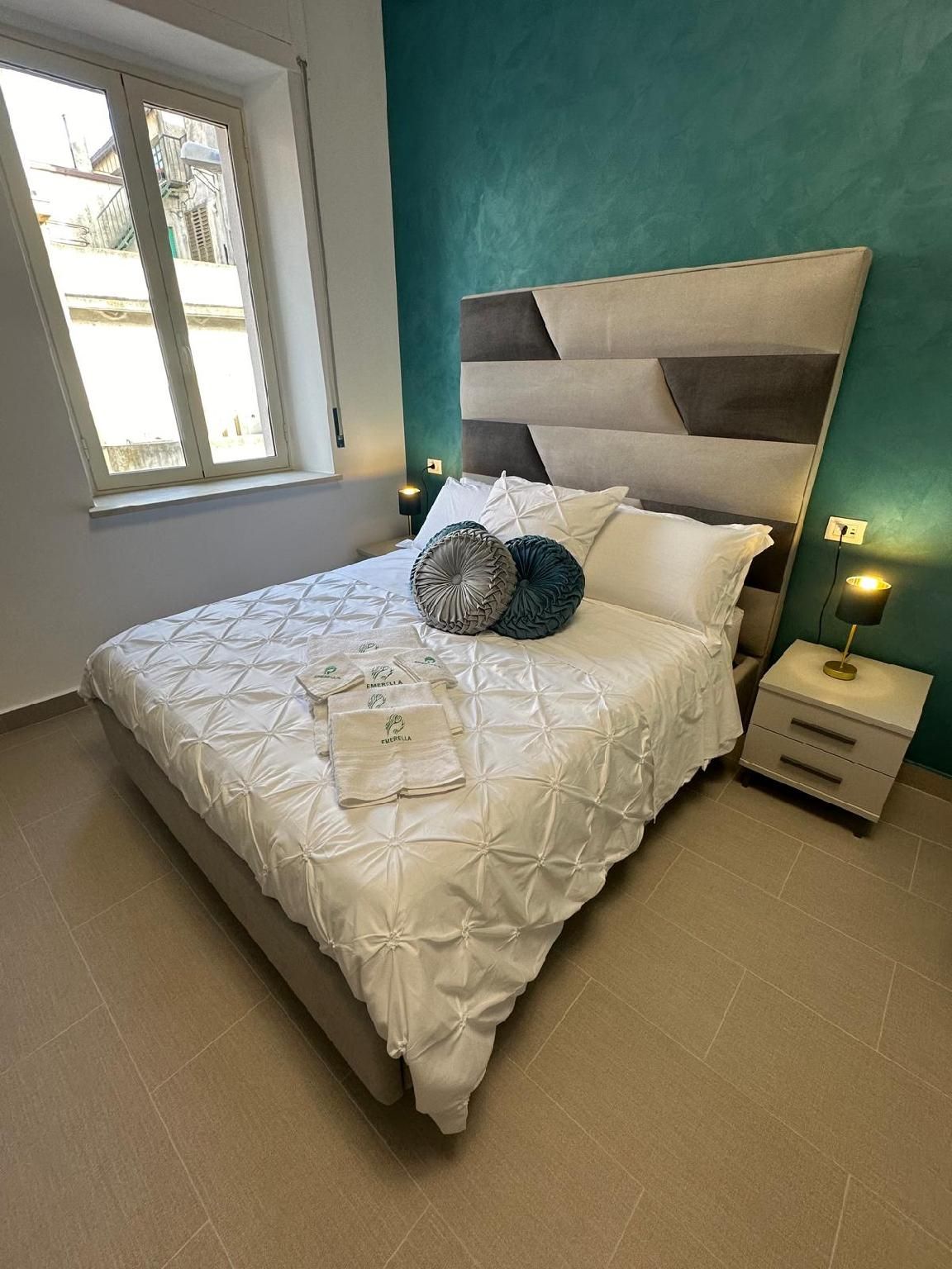 Room 8