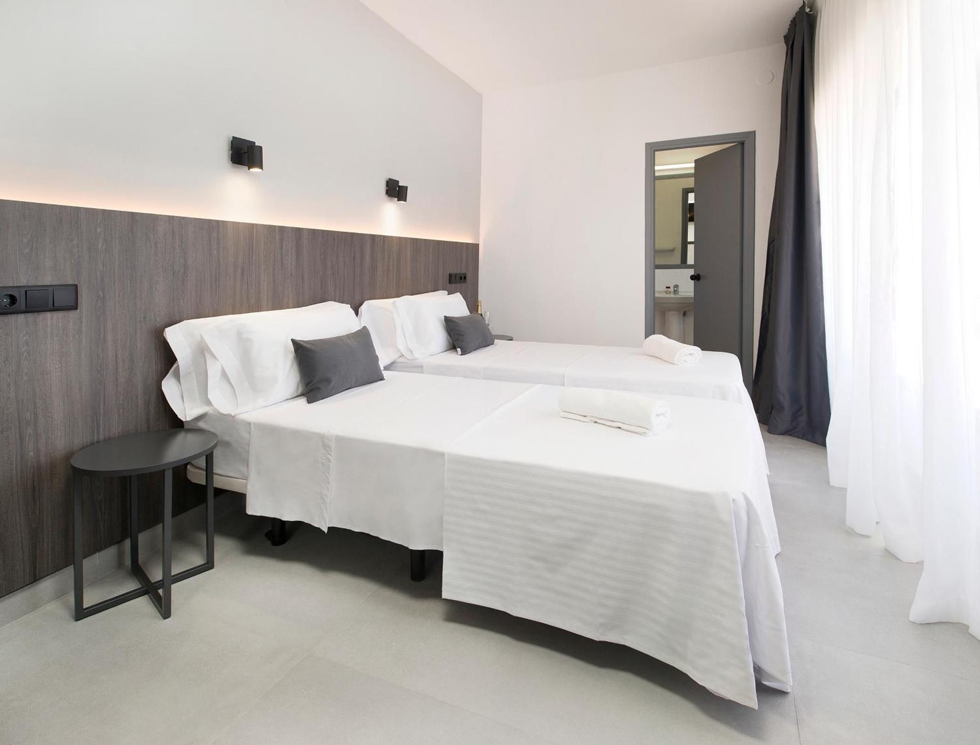 Twin Room with Air Conditioning