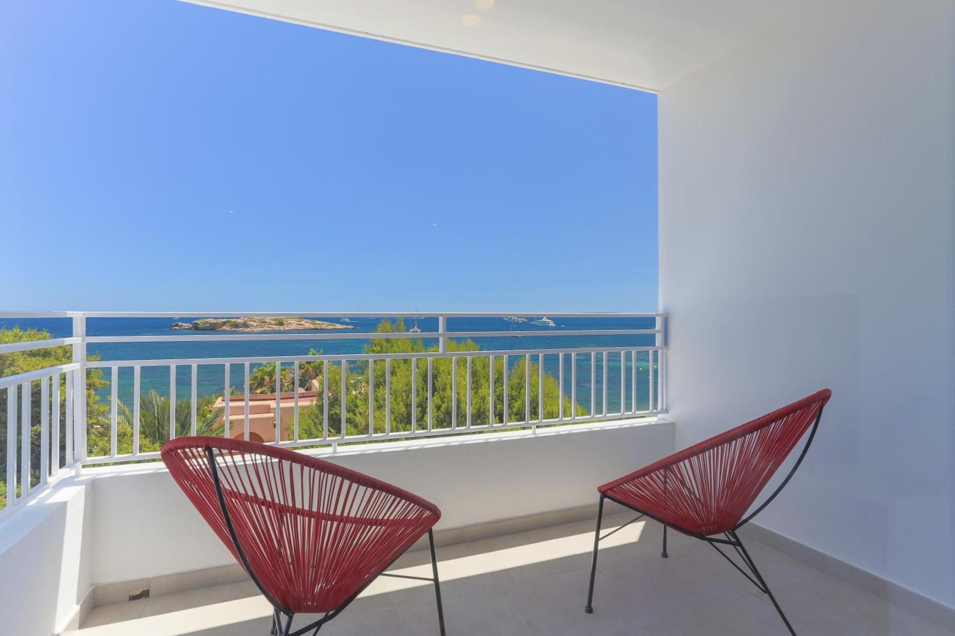 Two-Bedroom Apartment with Sea View
