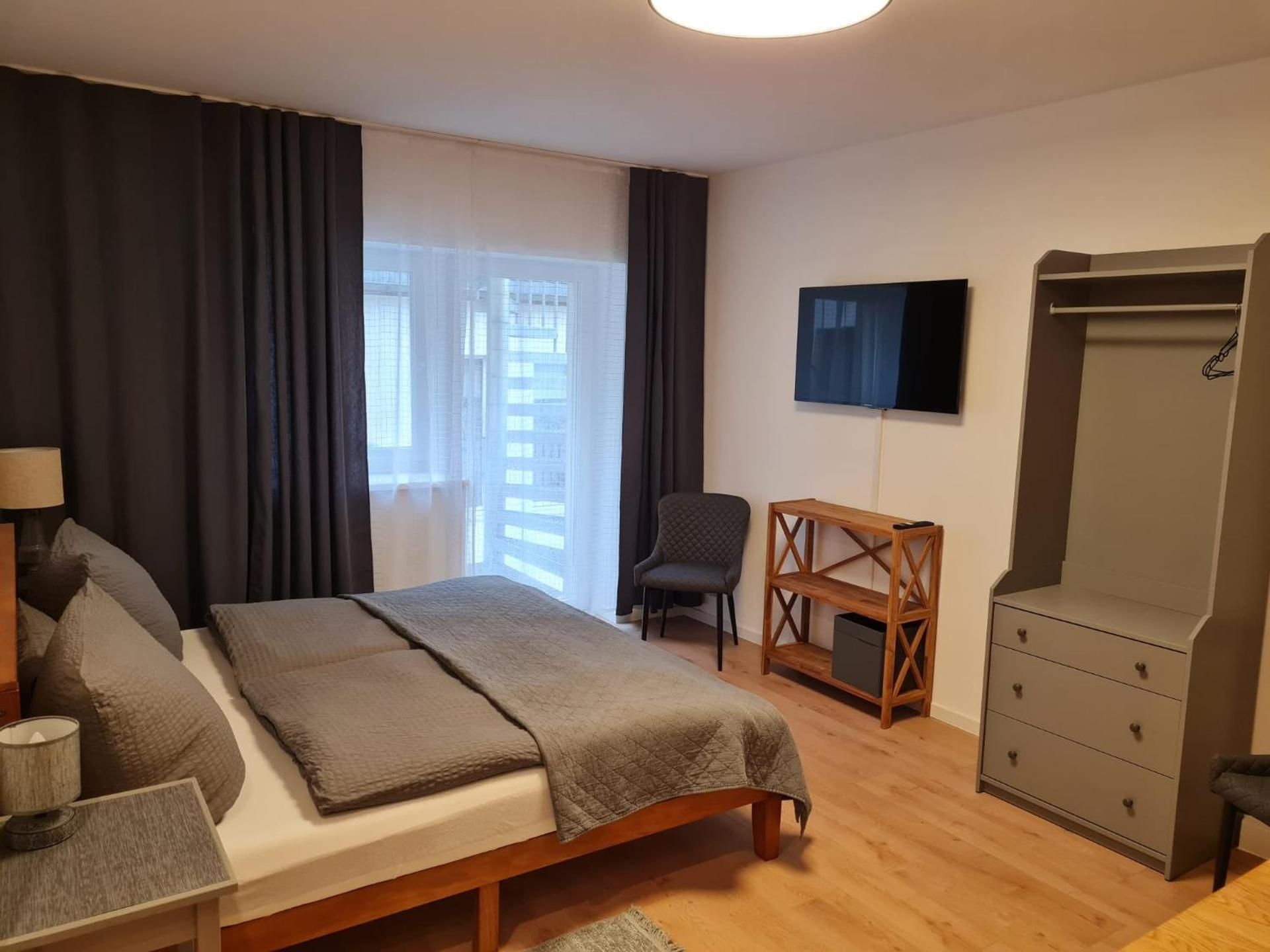 Large Double Room
