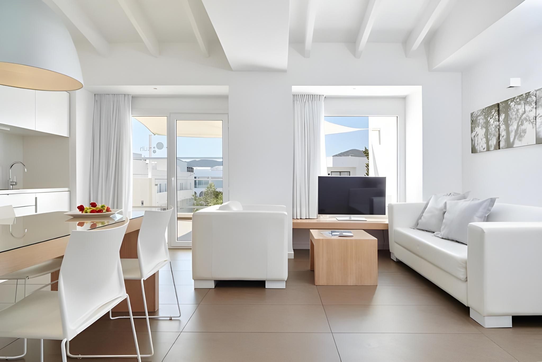 Junior Suite for 3 Adults