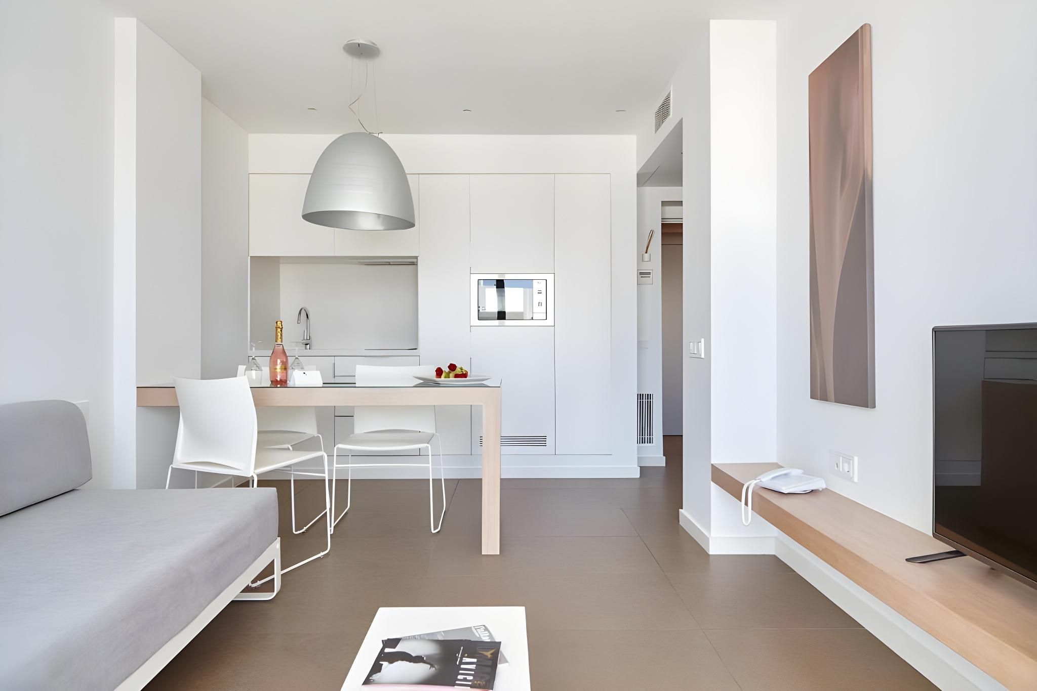 Junior Suite for 3 Adults