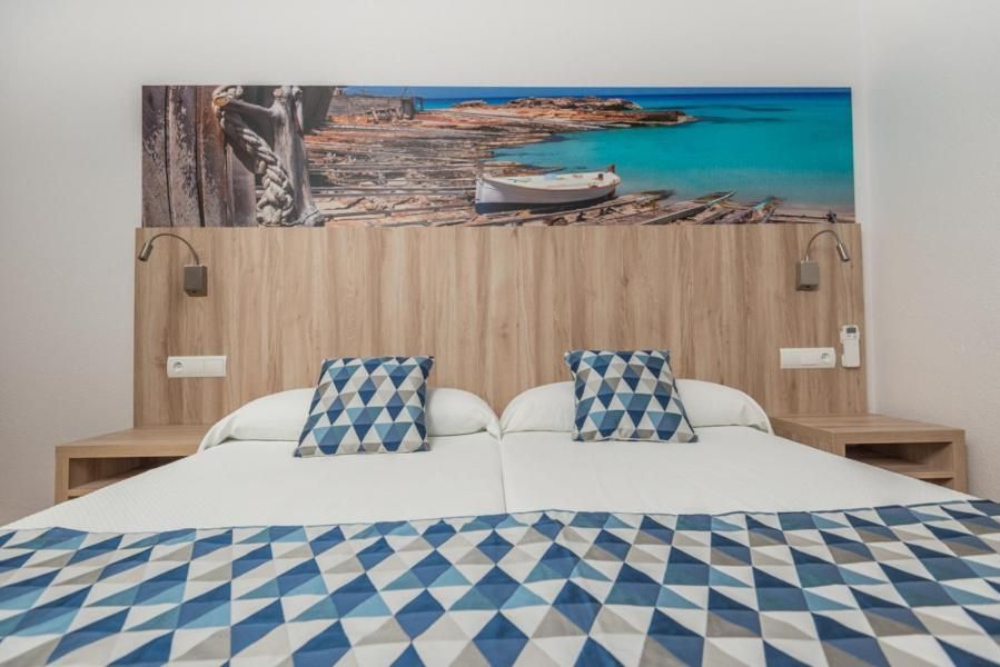 Two-Bedroom Apartment (4-5 Adults)