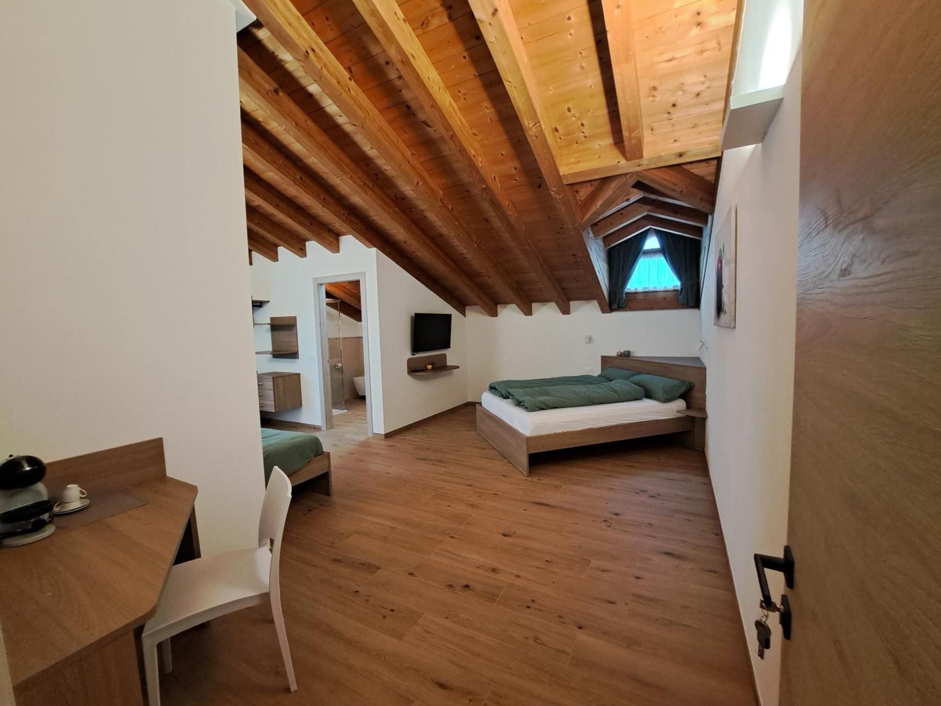 Classic Quadruple Room