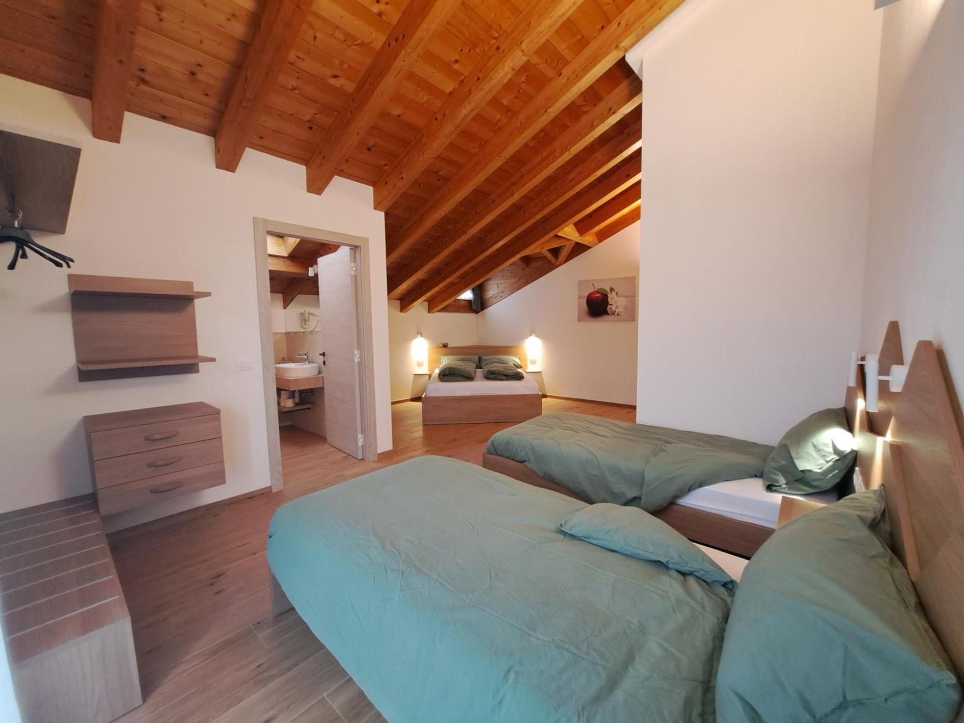 Classic Quadruple Room