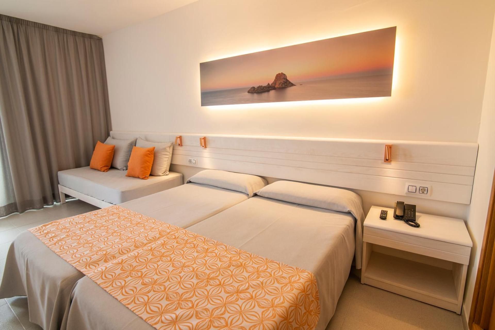 Triple Room (3 Adults)