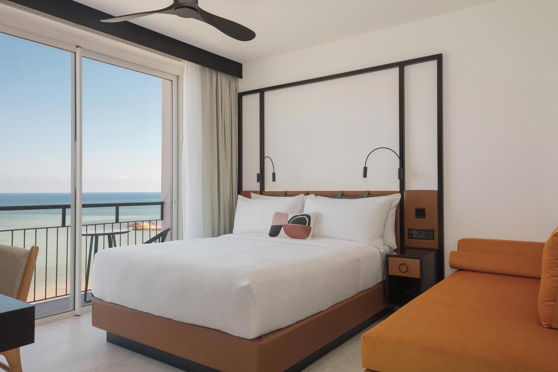 Premium Sea View, Guest Room, 1 Queen, Beach Front, Balcony