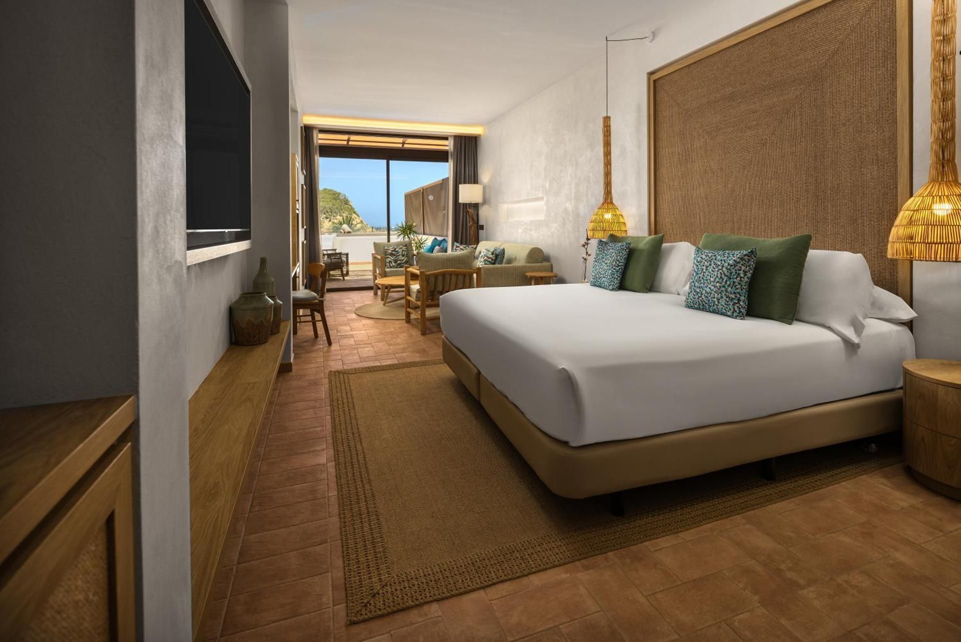 The Club Junior King Suite with Private Pool and Sea View