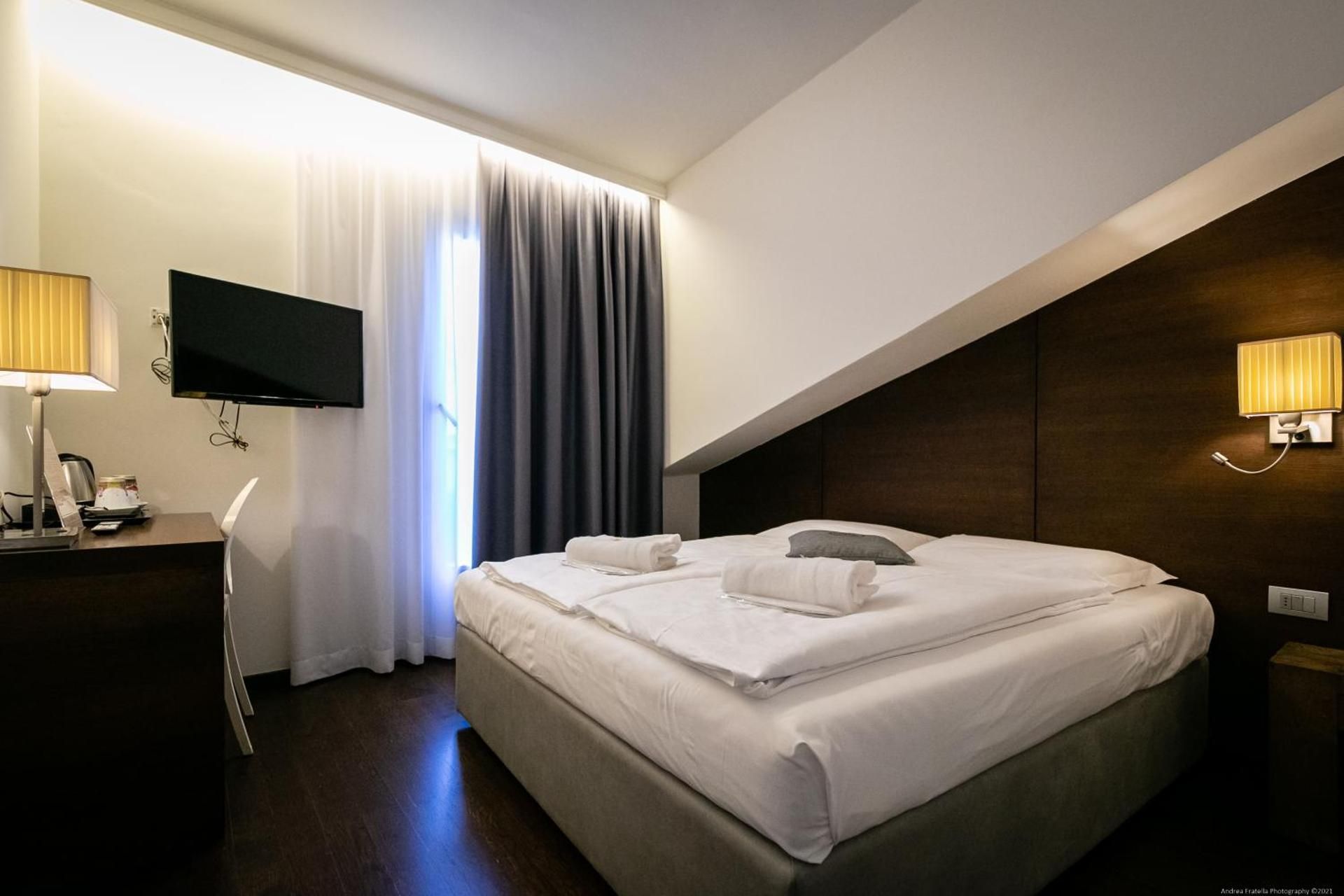 Standard with 1 Double Bed