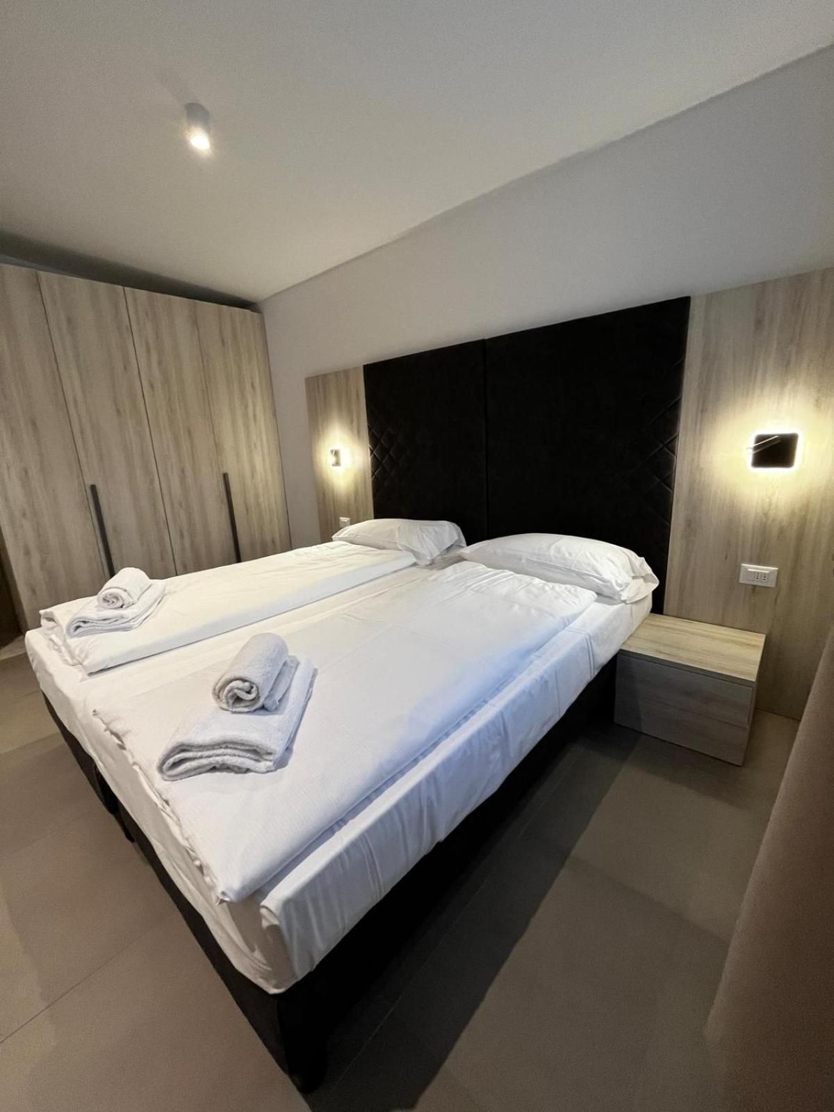 Bilo - Apartments for rent Studio with Balcony