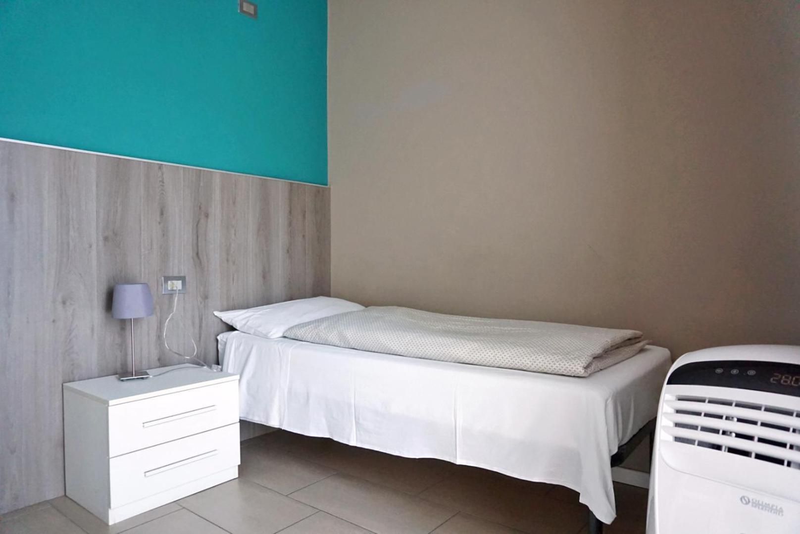 Single Room With Private Bathroom