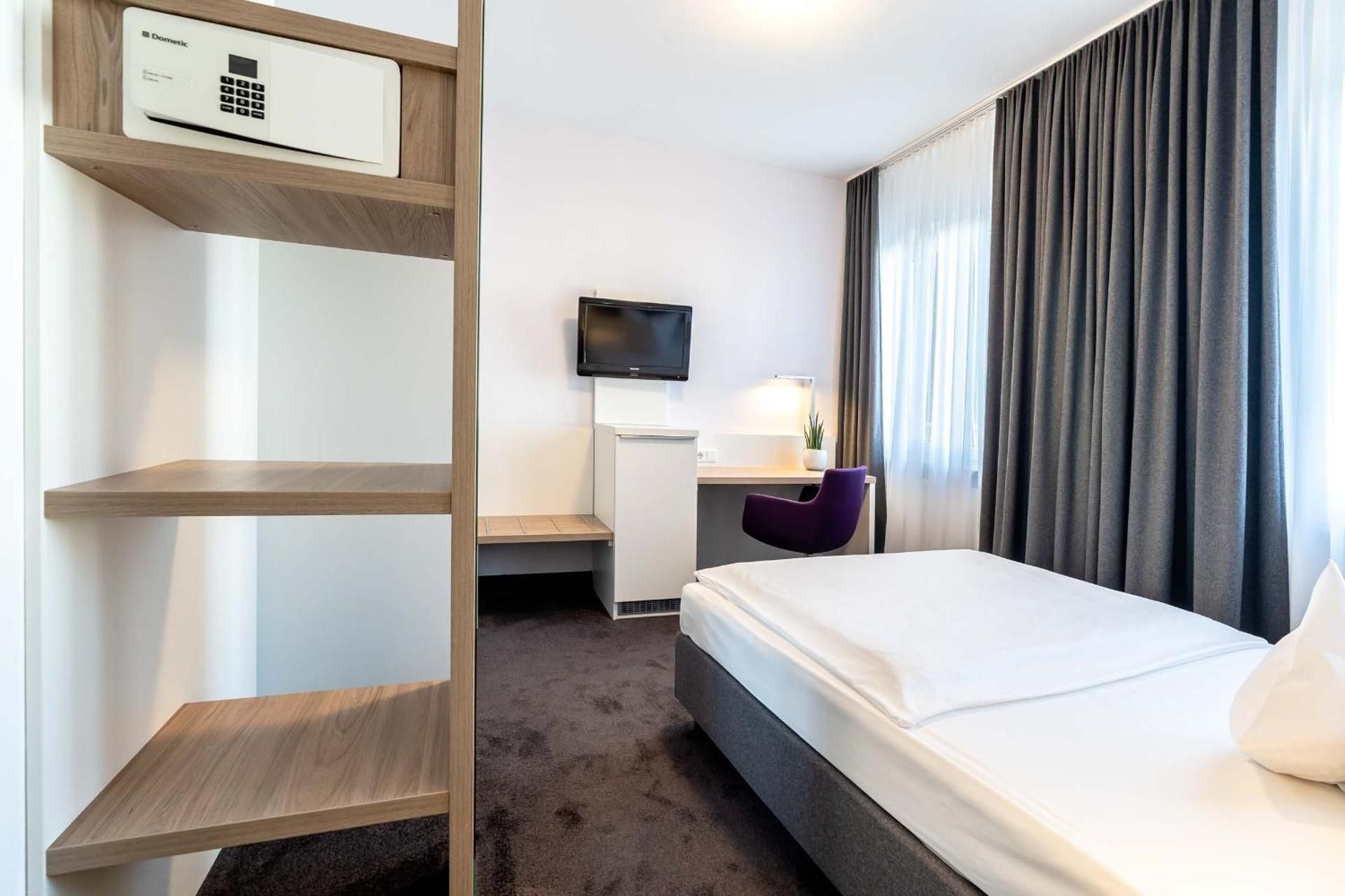 Altstadthotel Single Room 2