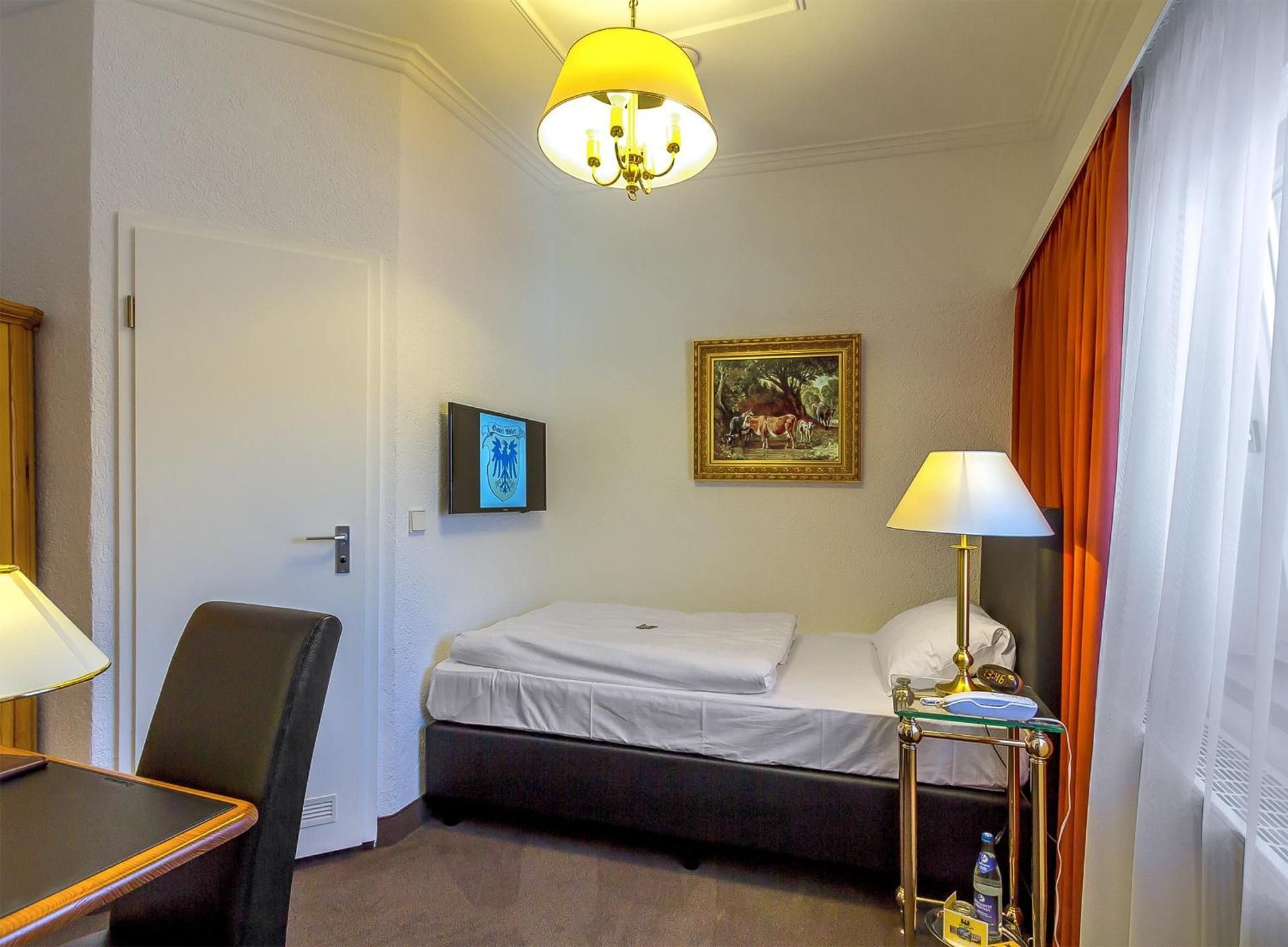 Standard Single Room with Shower