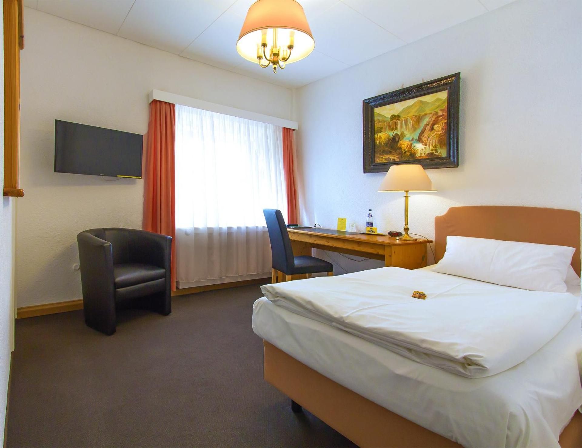 Standard Single Room with Shower
