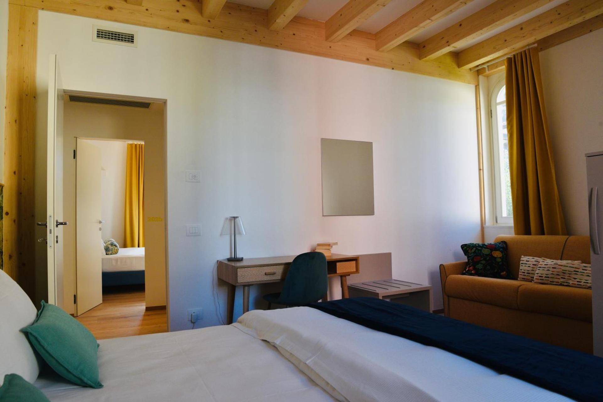 Quadruple Room with Shared Bathroom