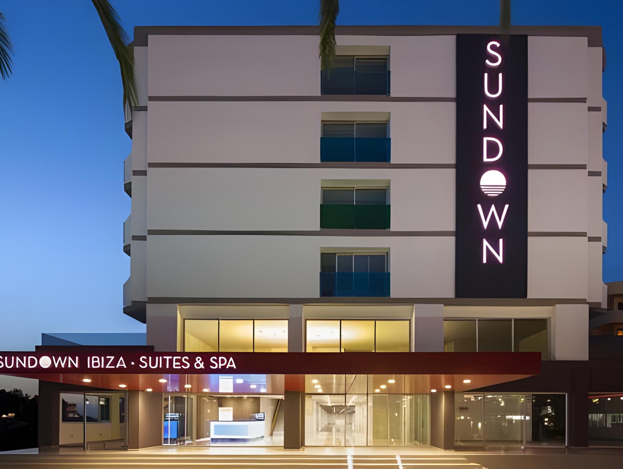 AxelBeach Ibiza Suites Apartments Spa and Beach Club - Adults Only