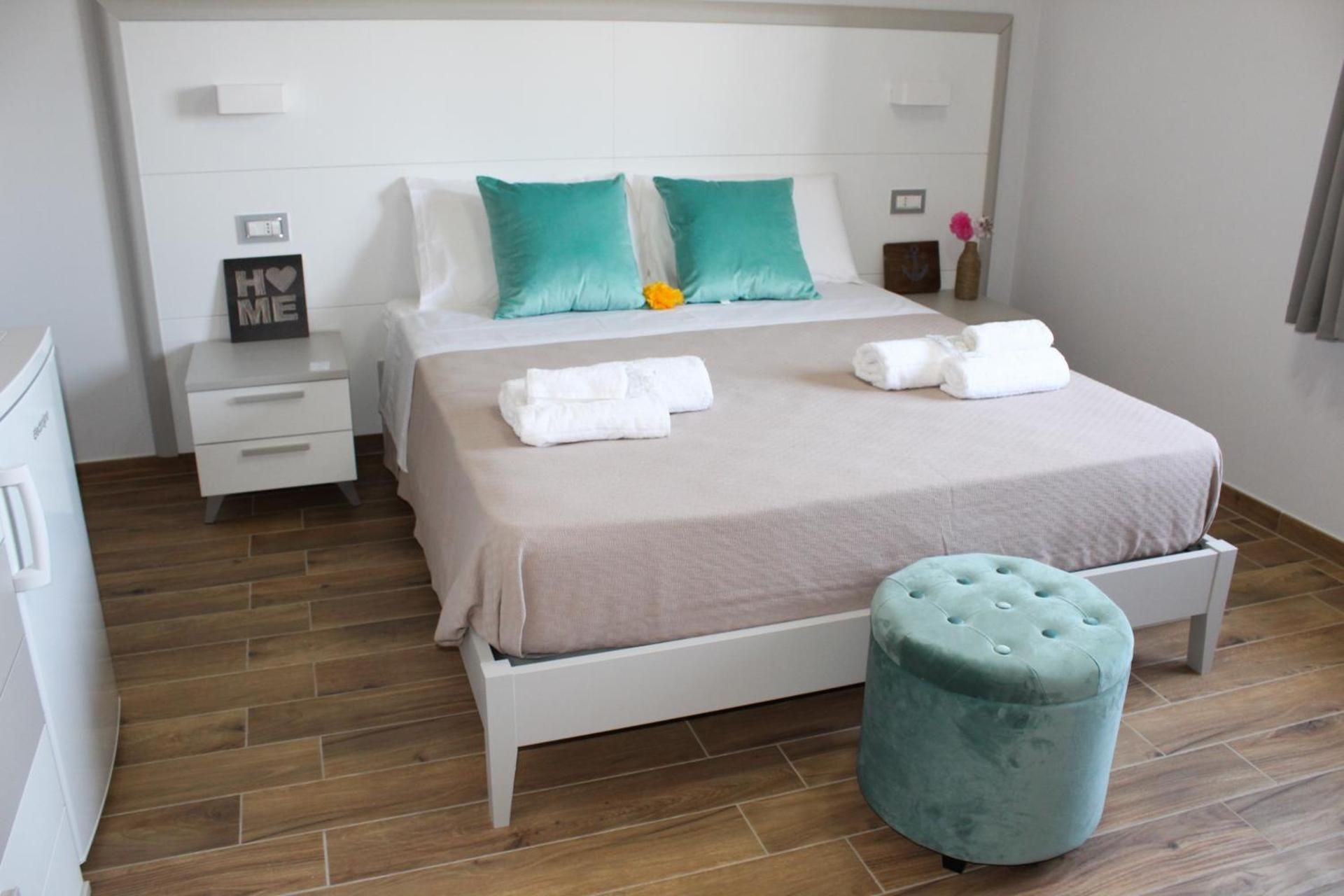Deluxe Triple Room with Sea View