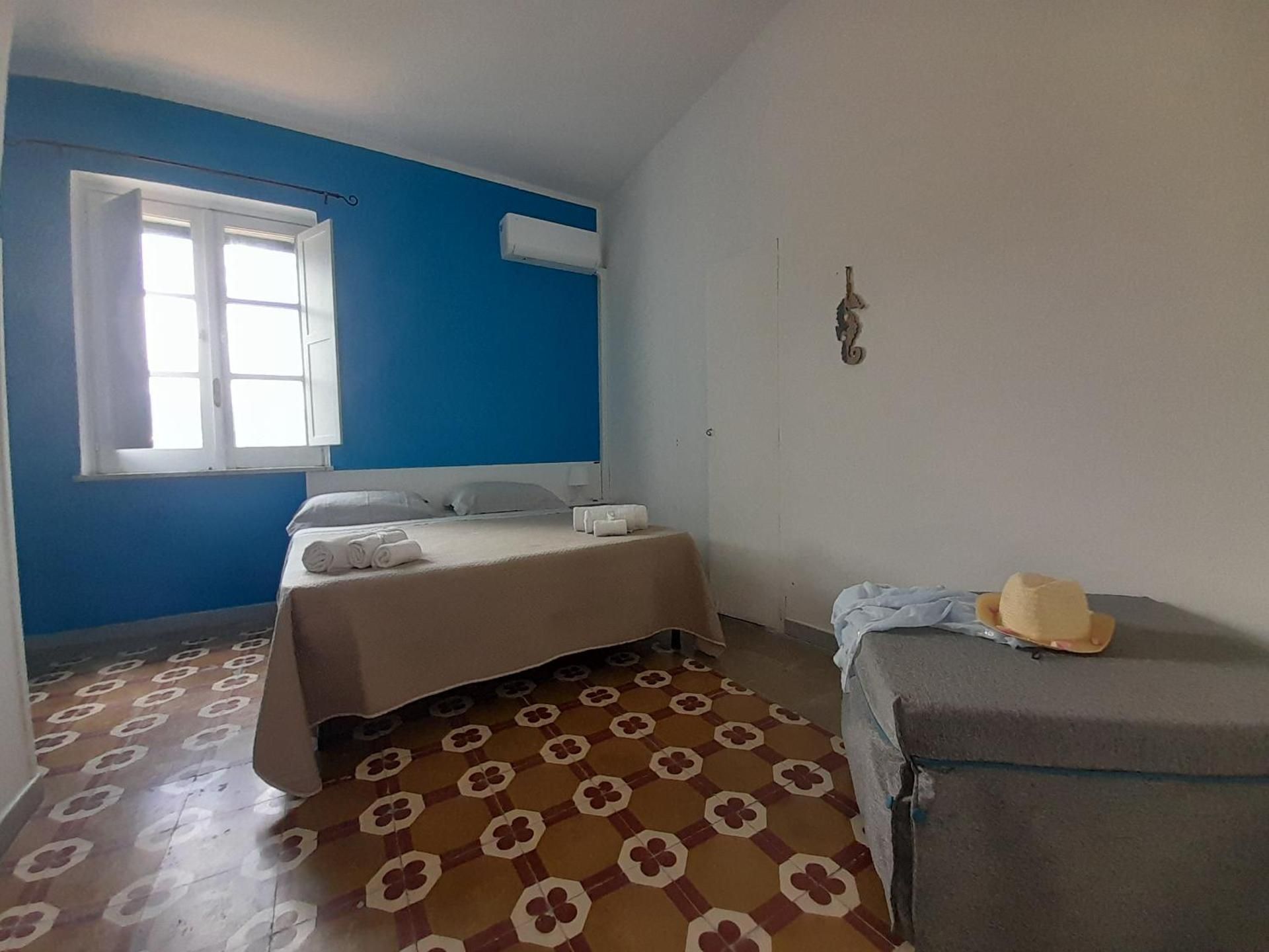 Basic Triple Room