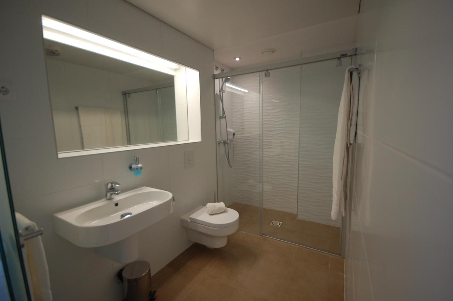 One-Bedroom Apartment with Terrace (2 Adults)