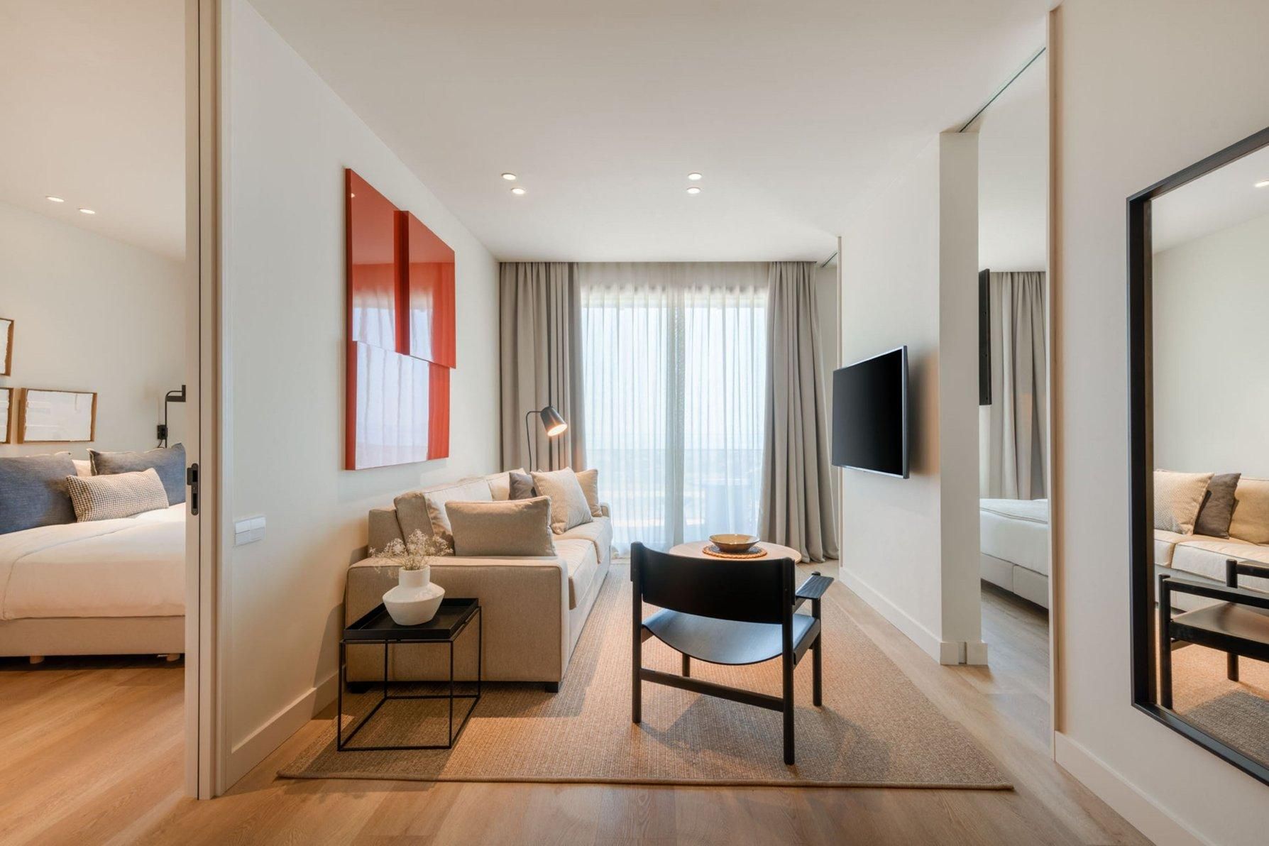 Seaside, 2 Bedroom Suite, Bedroom 1: 1 Queen, Bedroom 2: 1 Twin, Sea view, Balcony