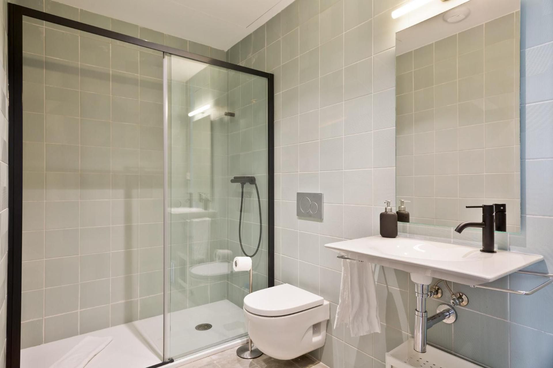 One-Bedroom Apartment 2