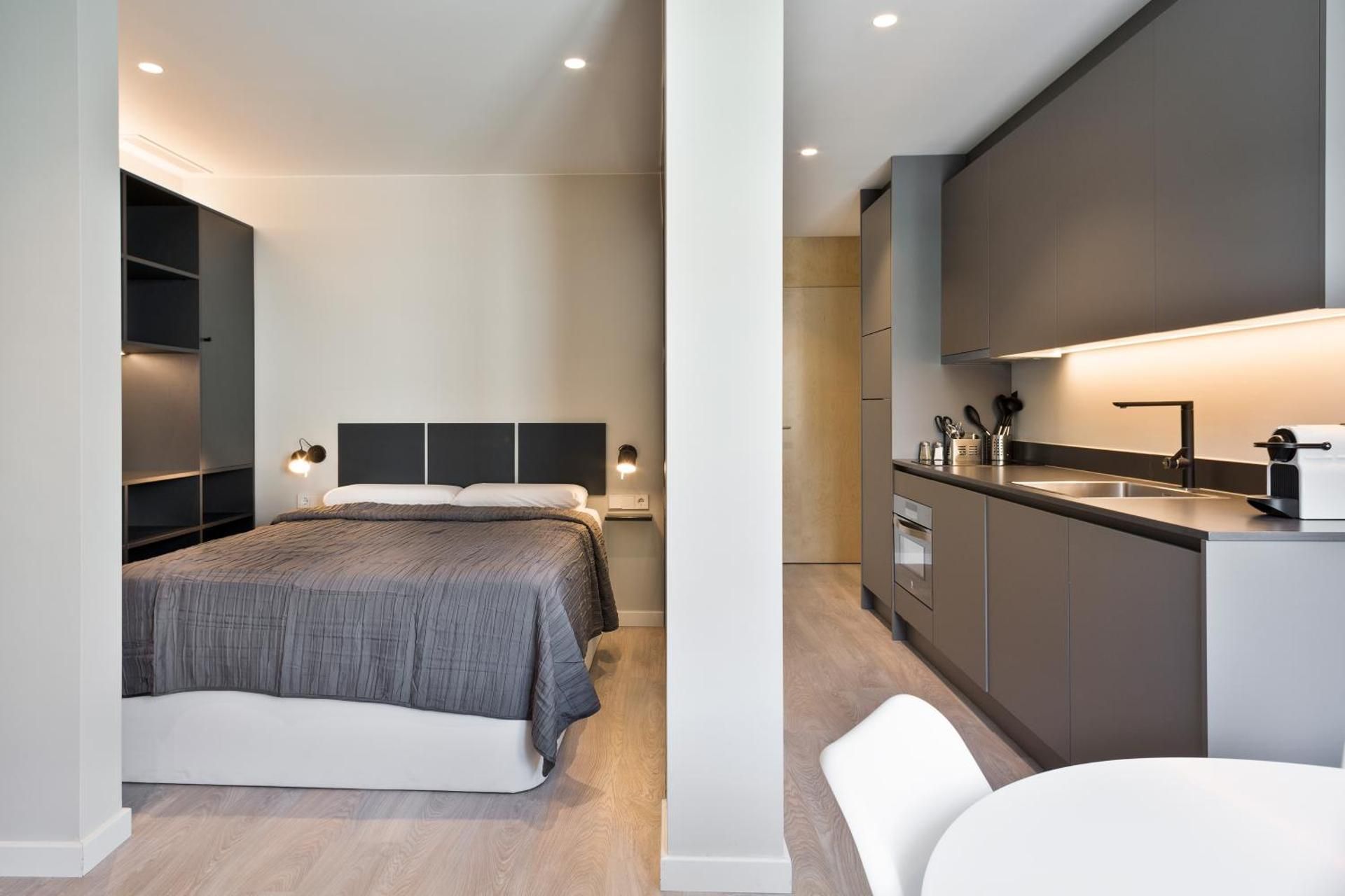 One-Bedroom Apartment