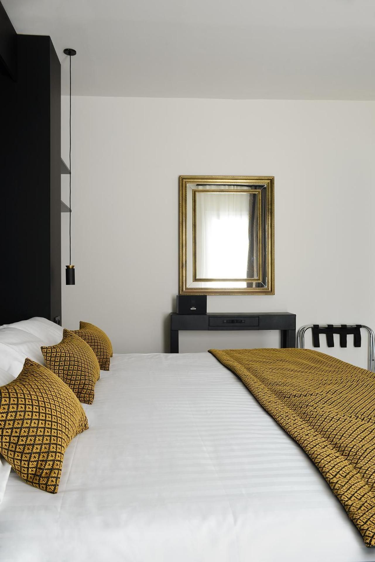 King Room with Balcony - Patio View