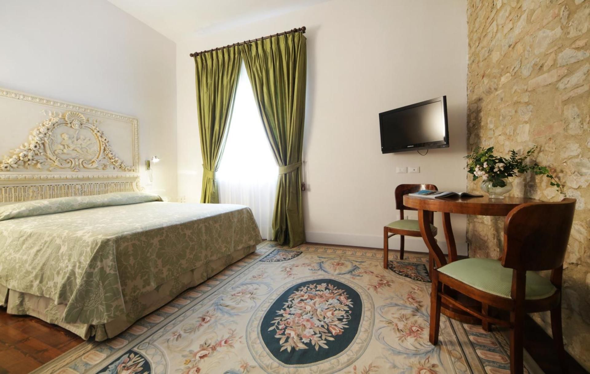 Large Double Room