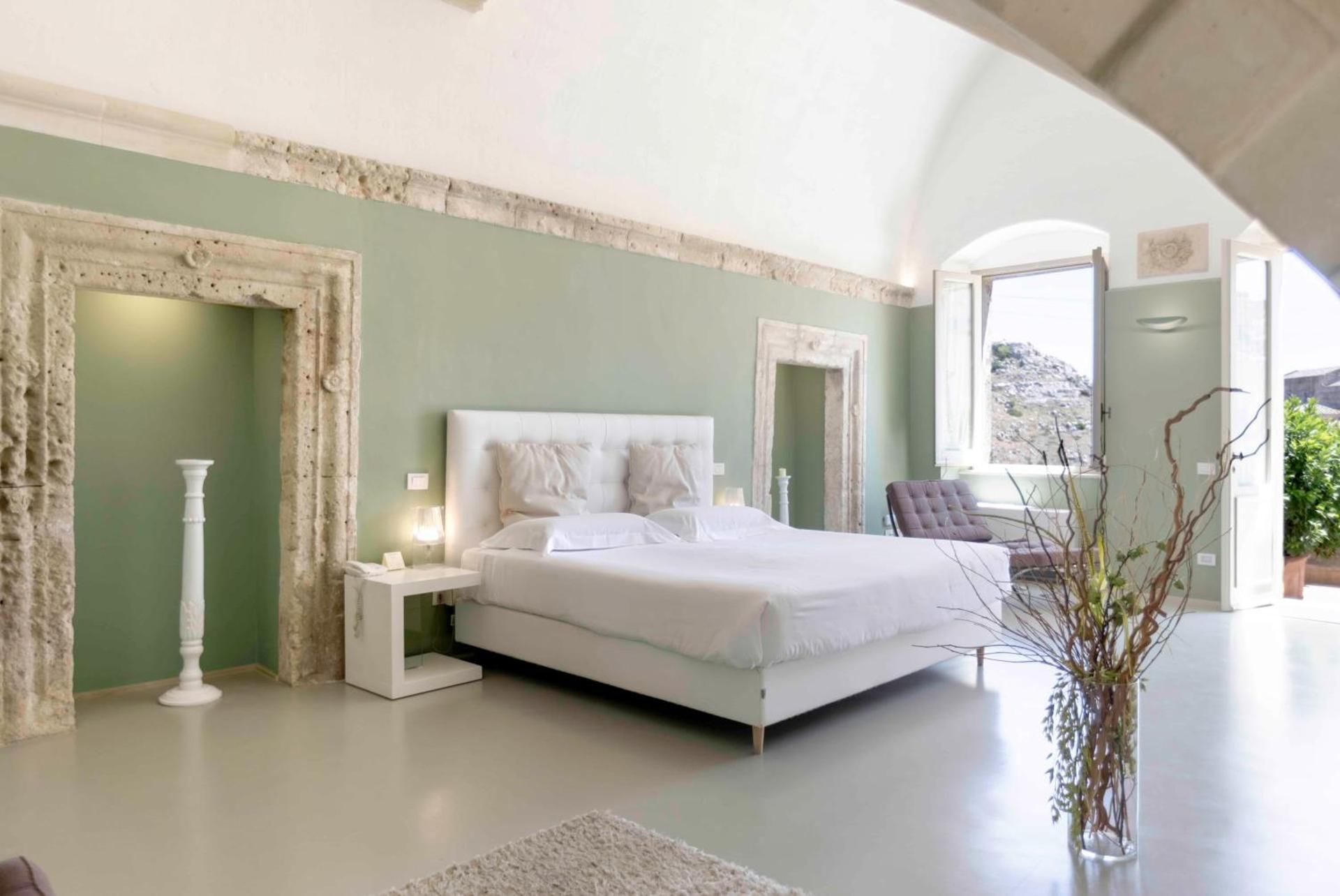 Large Double Room with City View