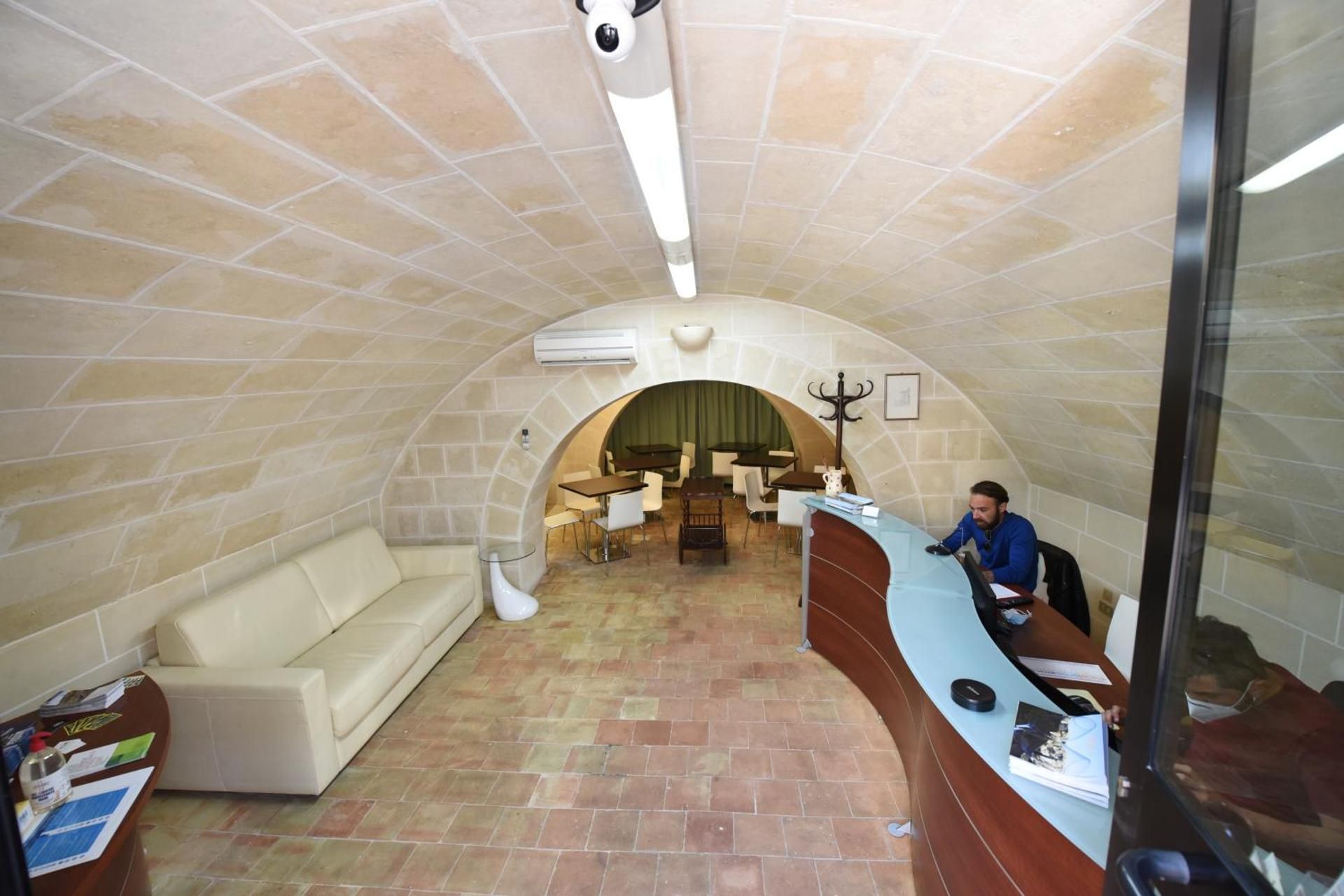 shared lounge/tv area