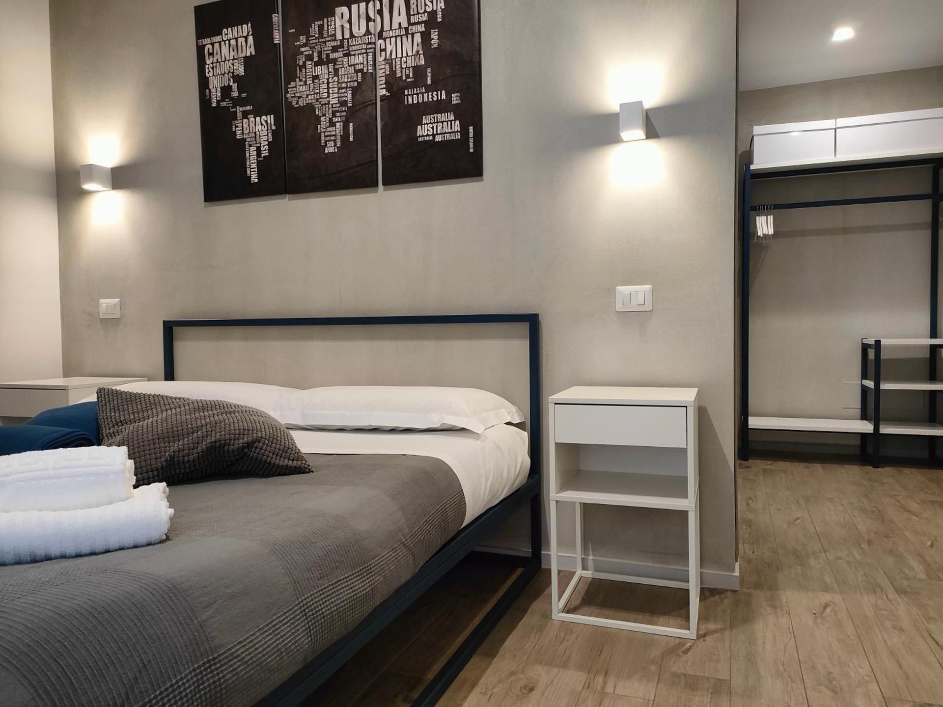 Central Rooms Matera Double Room with Balcony 2