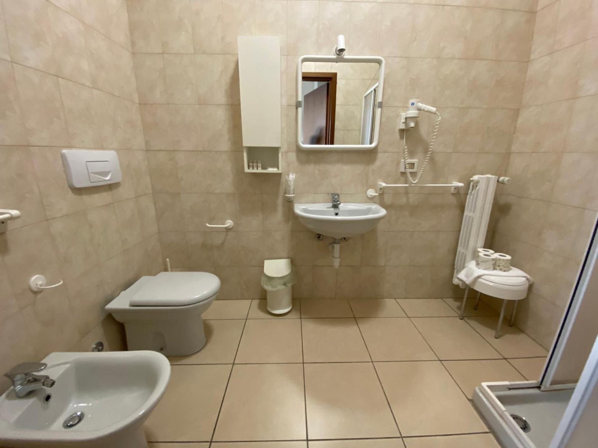 Quadruple Room with Private Bathroom