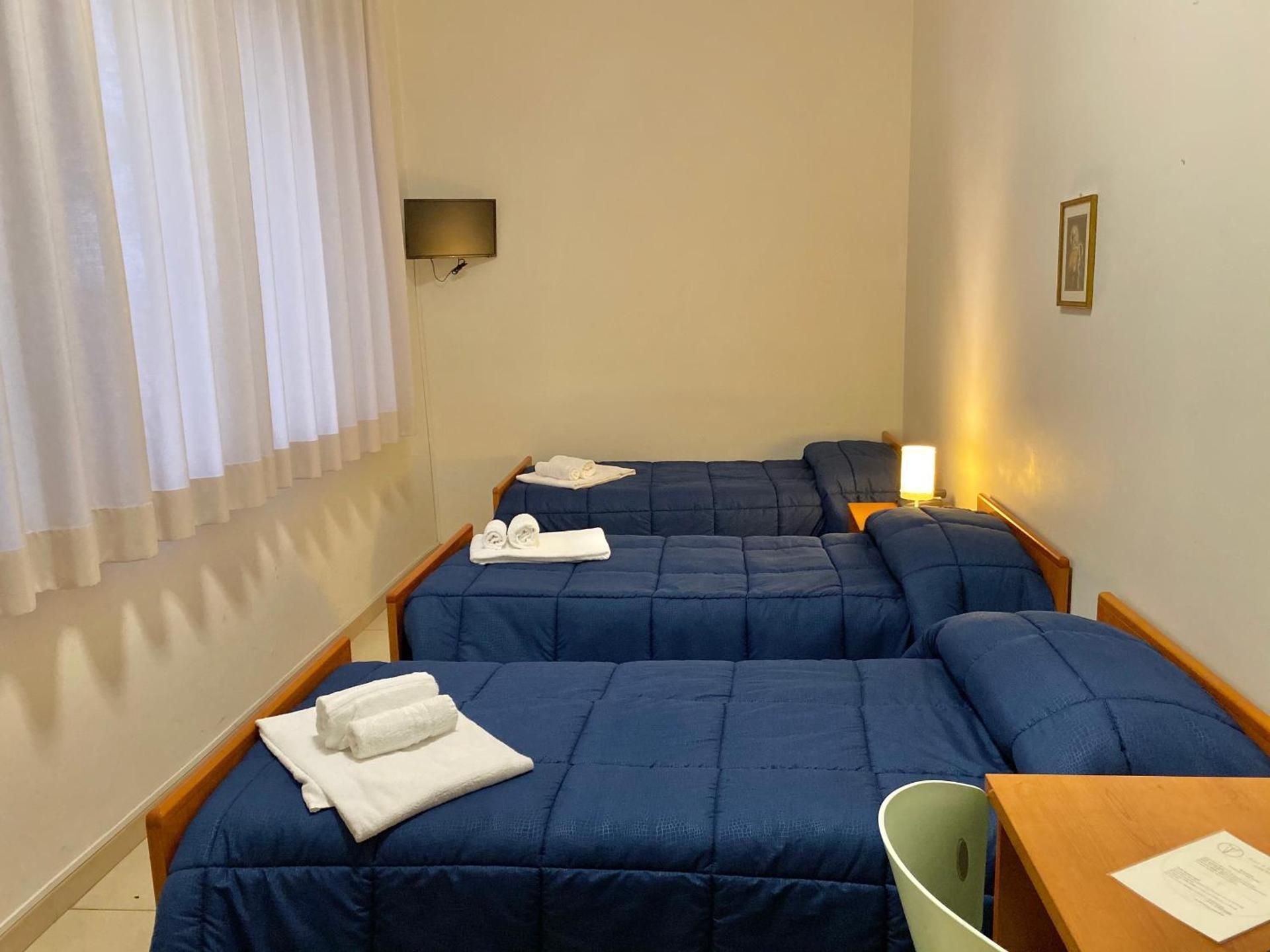 Triple Room with Private Bathroom