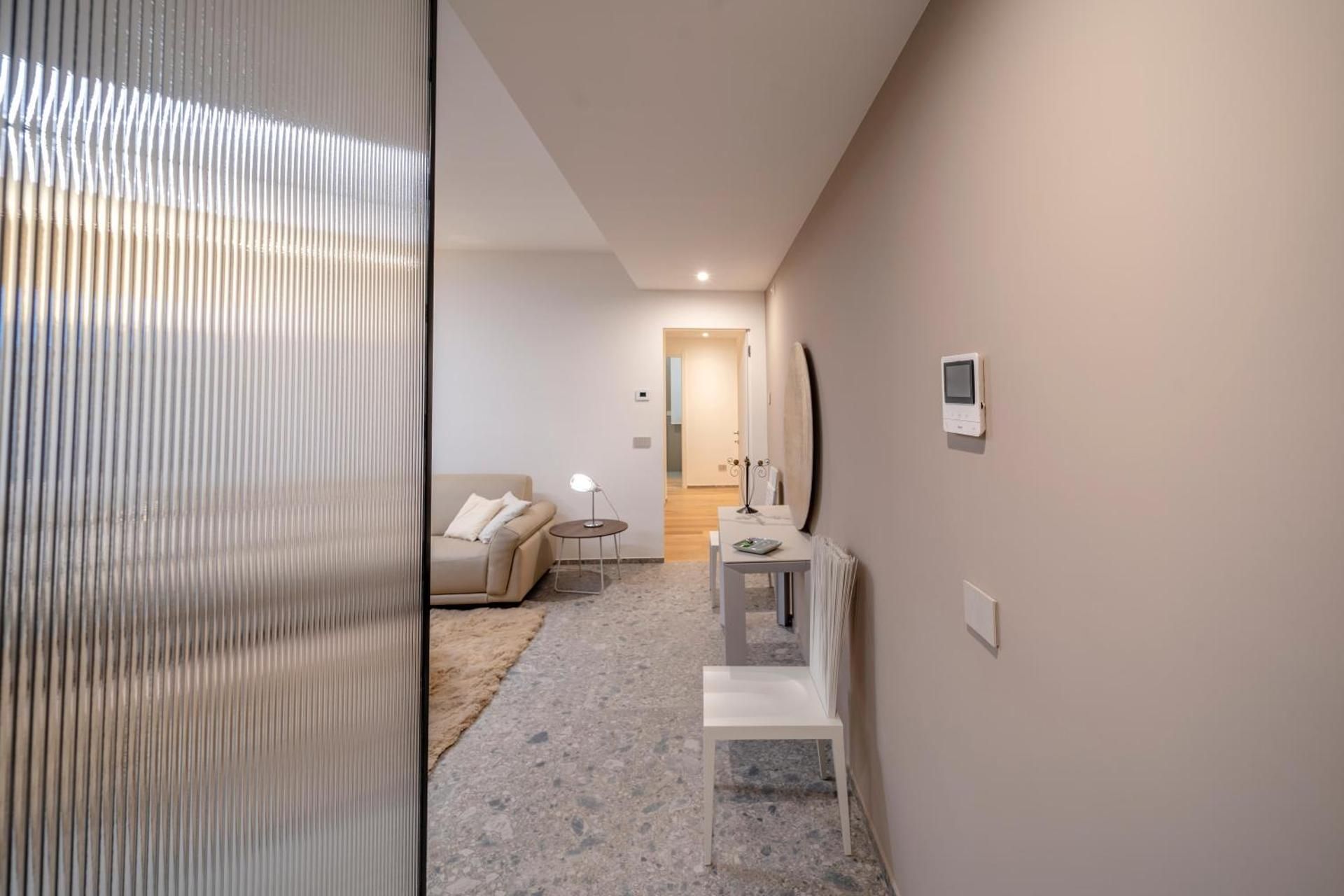 shared lounge/tv area