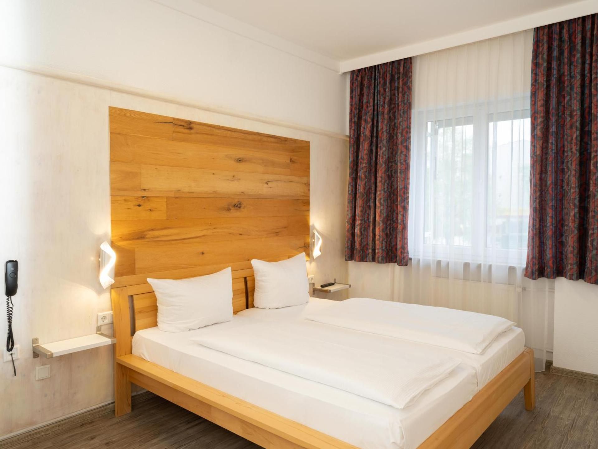 DONAUHOTEL Ingolstadt Comfort Triple Room