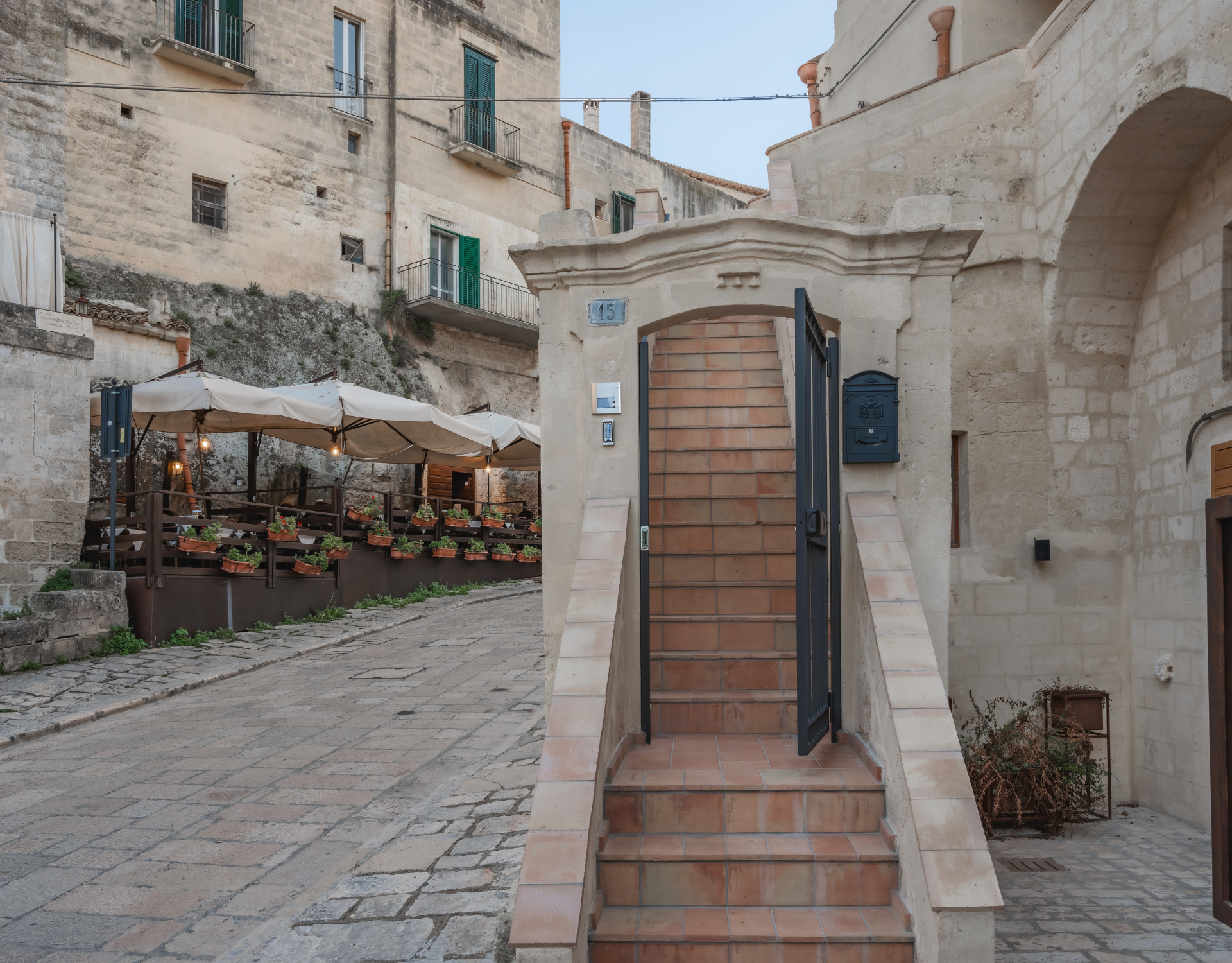 b7ce3f5c7d7ae9987d475761bfe74701