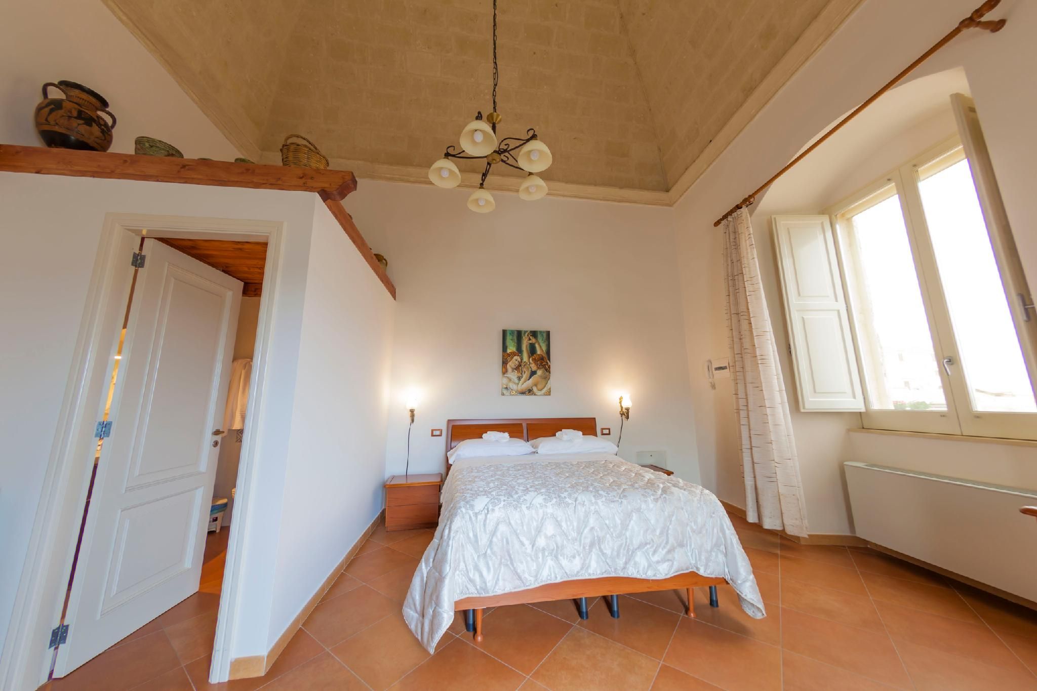 Triple room-Superior-Ensuite with Shower-Patio