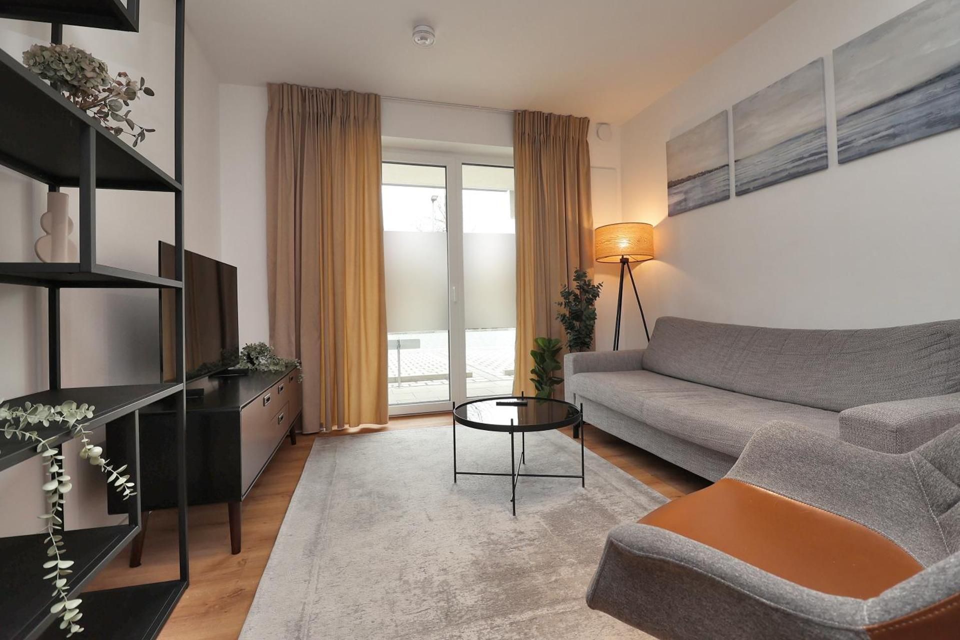 One-Bedroom Apartment