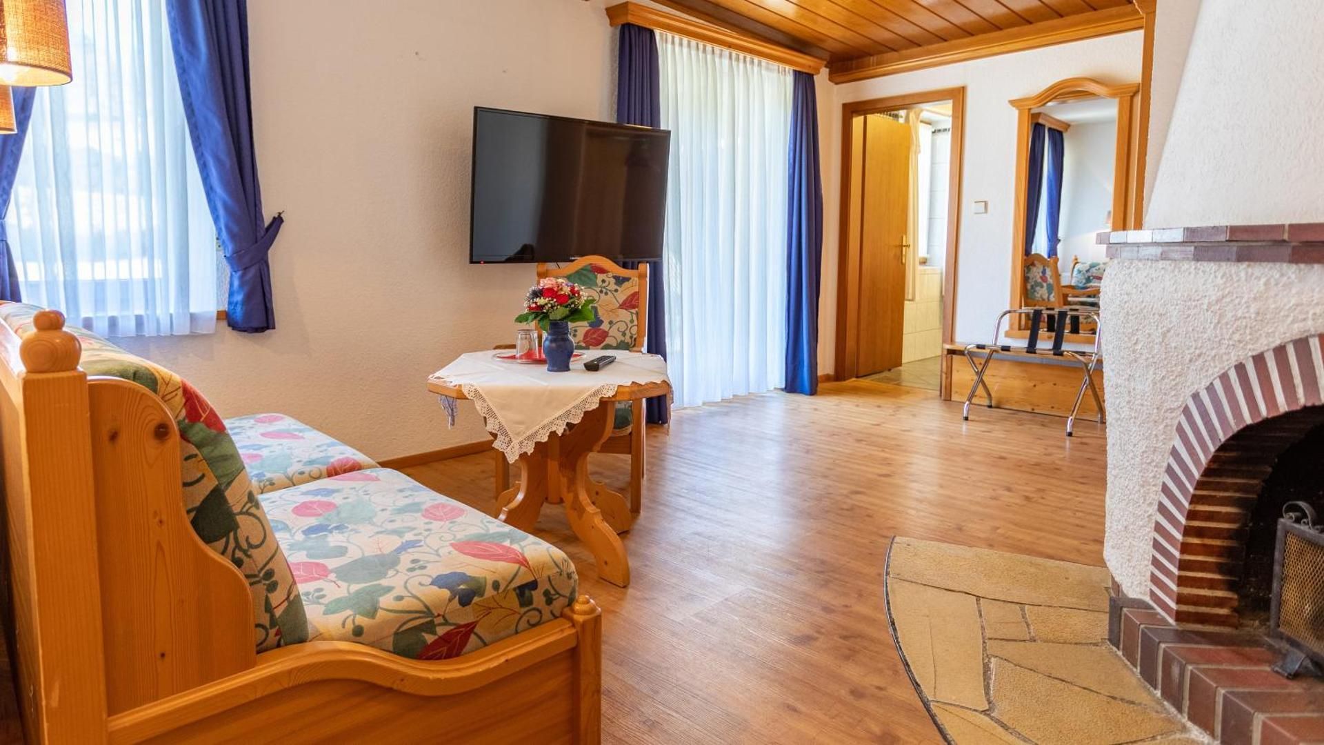 Standard Double Suite