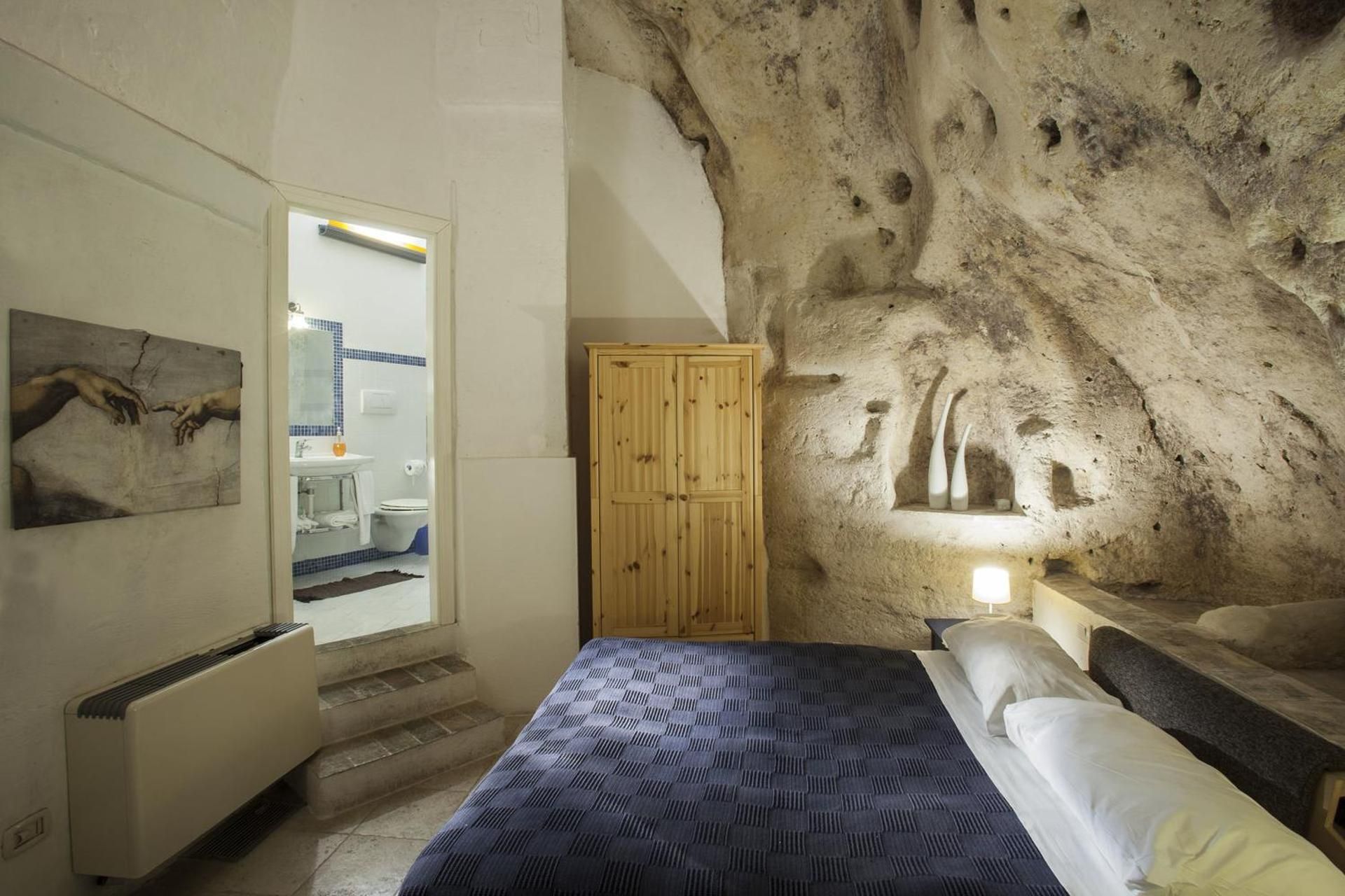Studio (3 Adults)