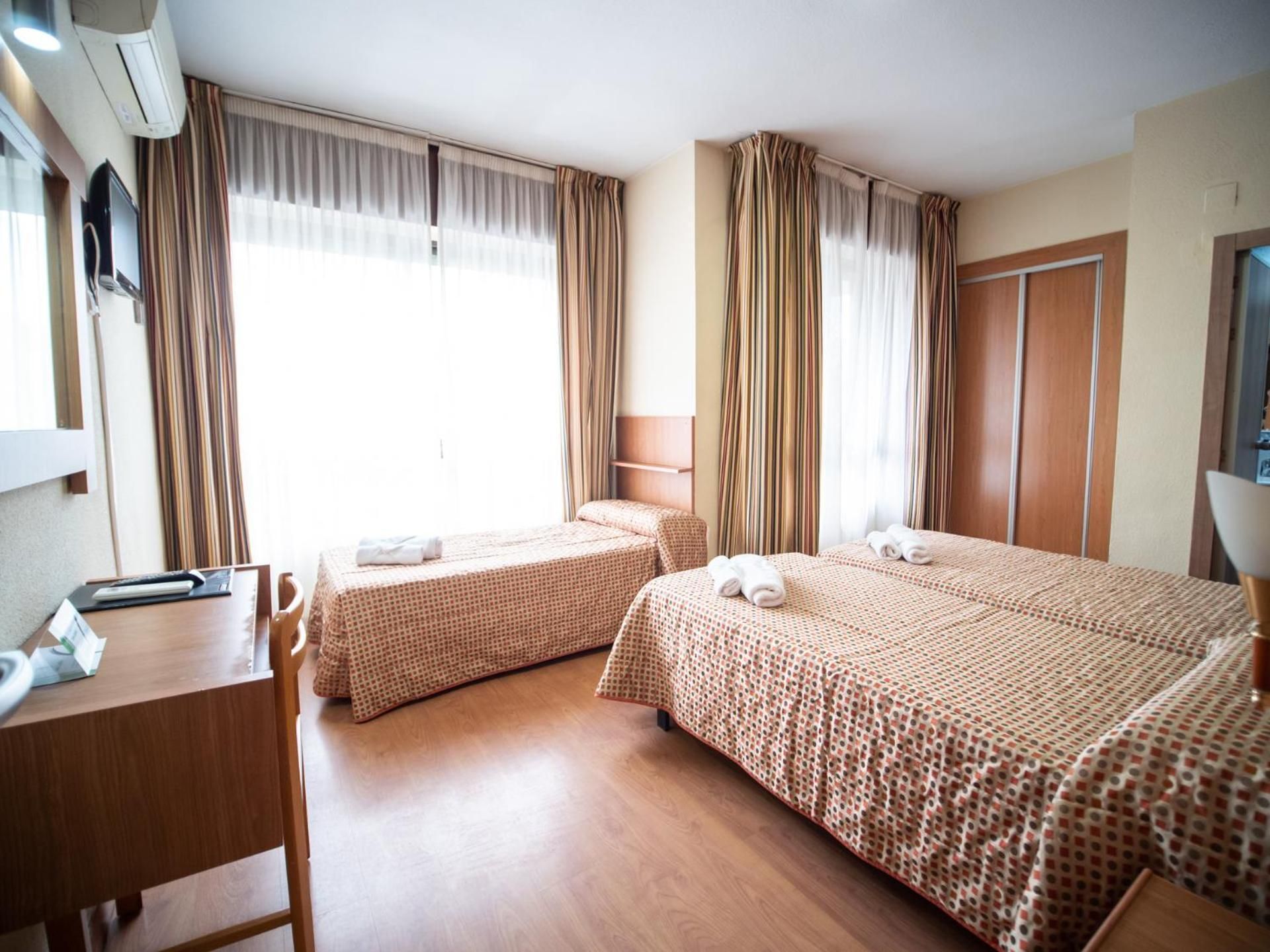 Triple Room