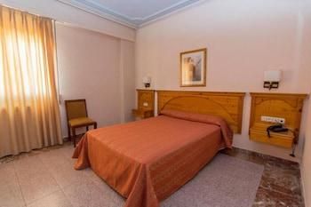 Double Room for Single Use