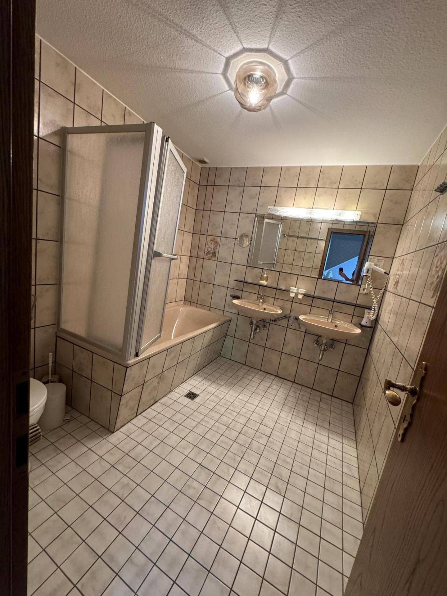 Basic Triple Room
