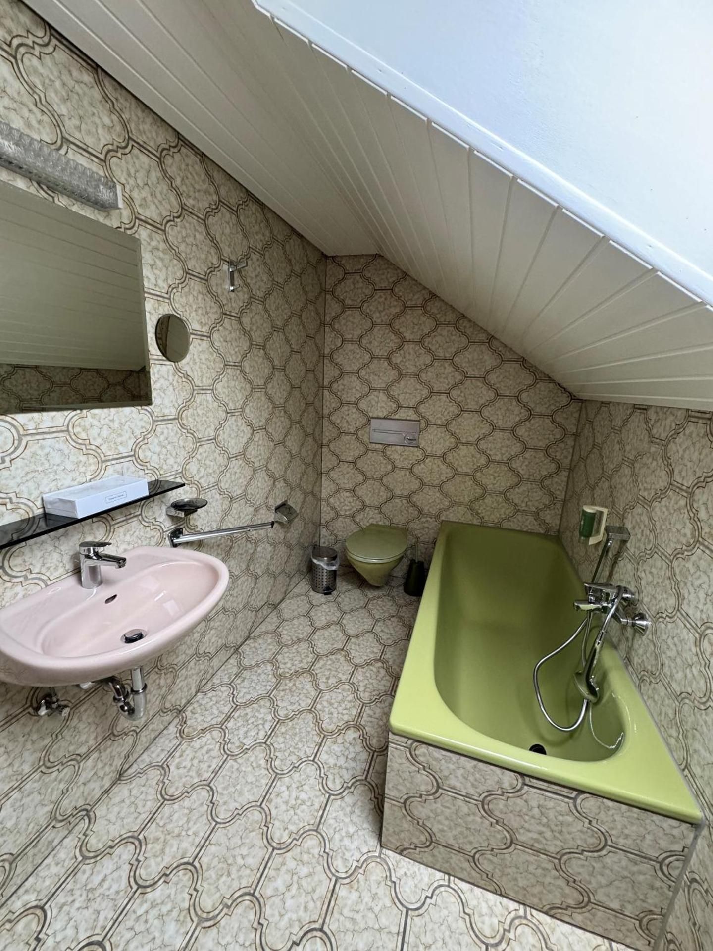Twin Room with Bath