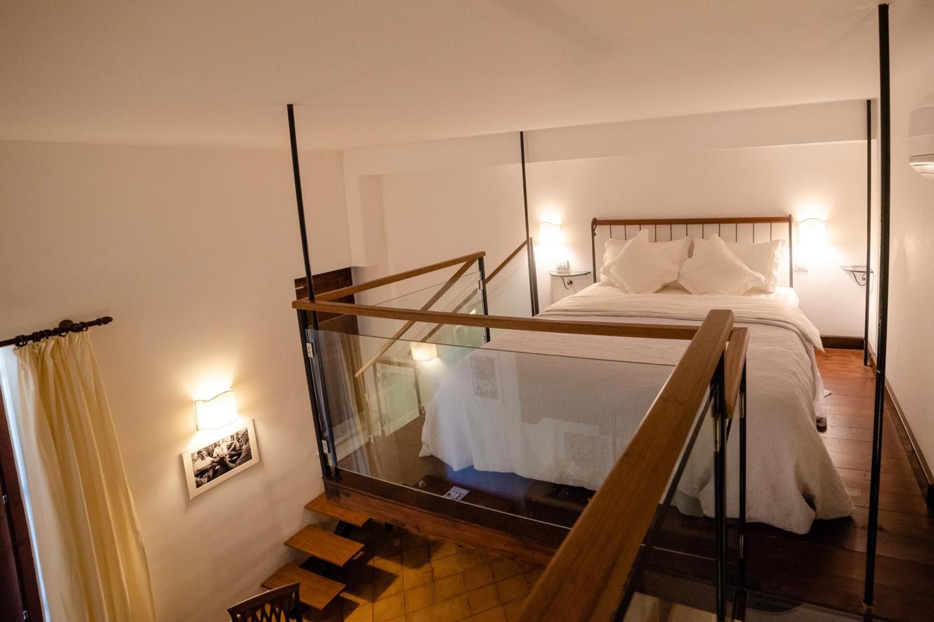 Studio Apartment with Balcony